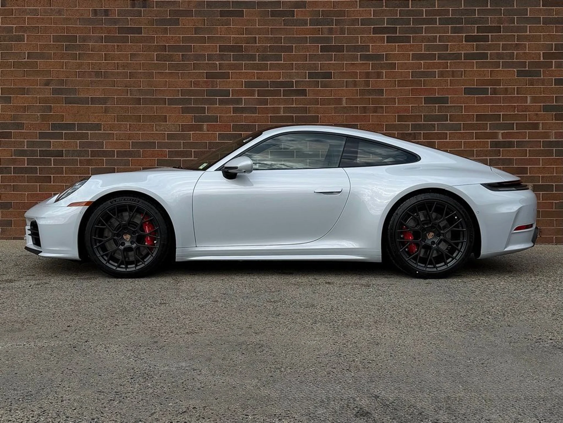 mph001_108845704_d18bc334785c67289c09f76c313d062bx_8118a04674