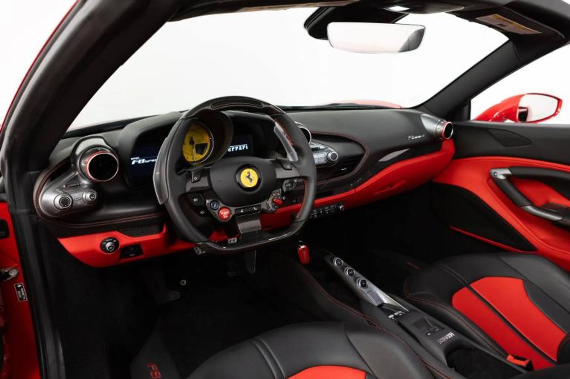 mph001_1092198360_Used_2022_Ferrari_F8_Spider_1776730673_3fef149769