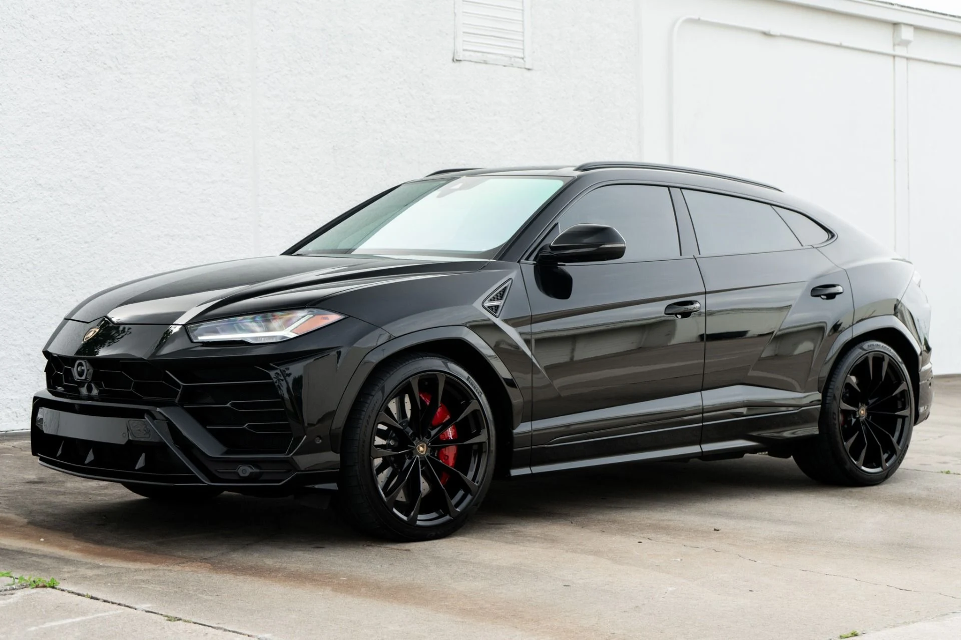 mph001_1093135032_Used_2022_Lamborghini_Urus_1777500470_ffe5b9e0fd