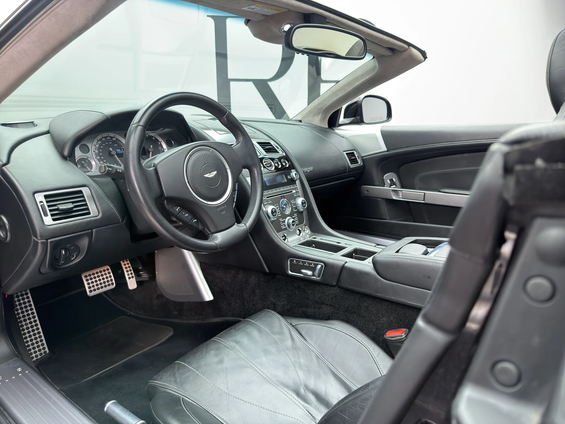 mph001_1093247384_RPA_3859_interior_003_127e52647e