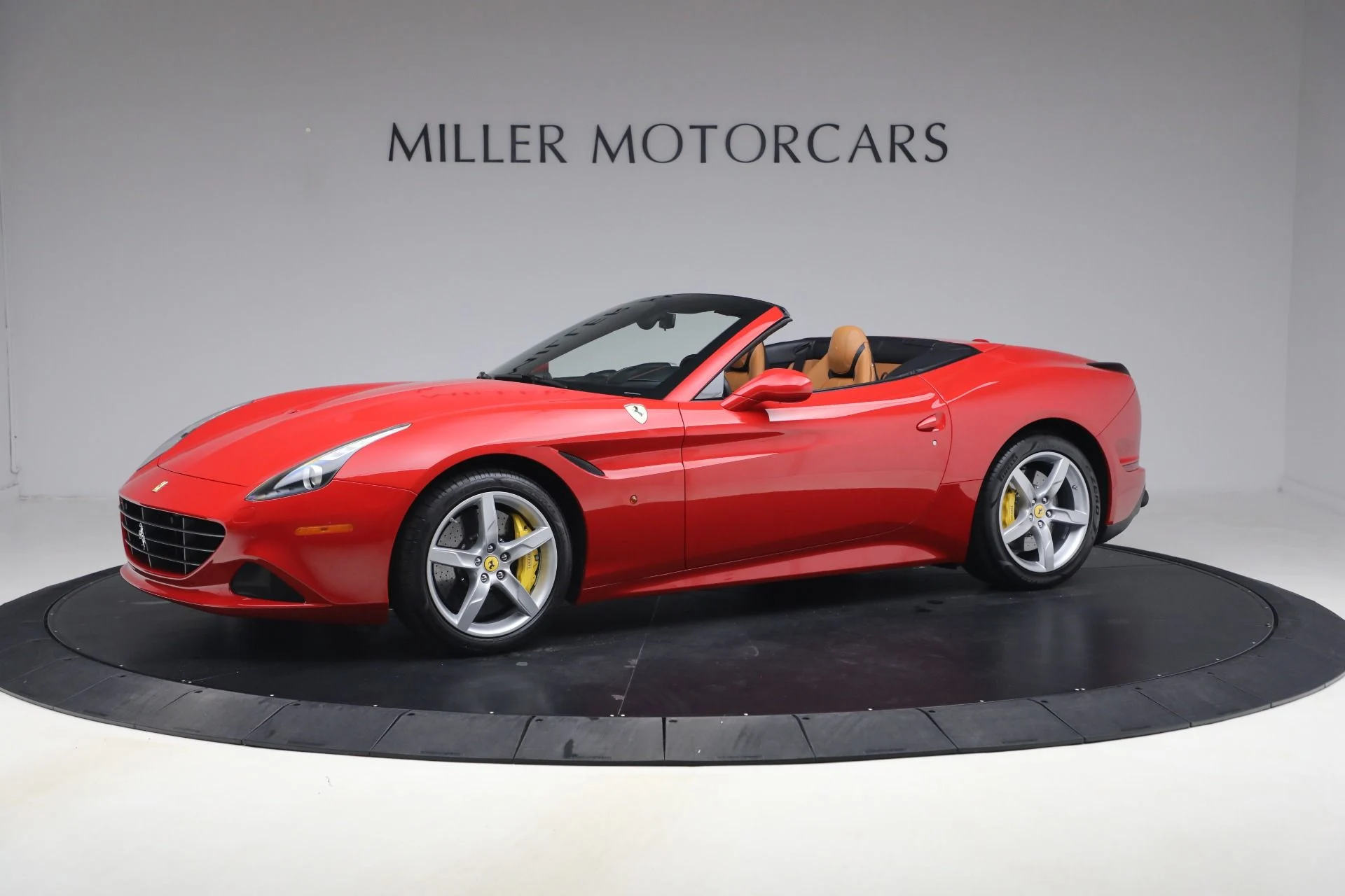mph001_1096396386_Used_2016_Ferrari_California_T_Handling_Speciale_1775319206_88509a7af0