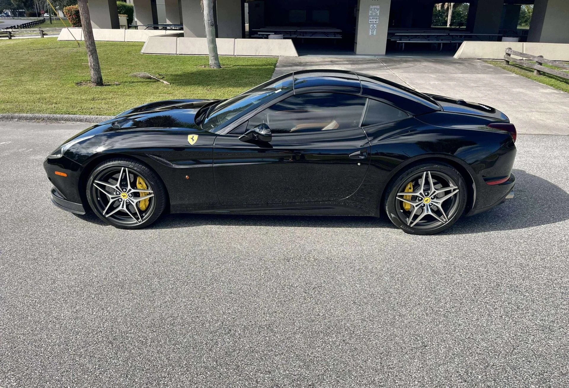 mph001_1098905674_Used_2016_Ferrari_California_T_1763595014_f56df0d3b1