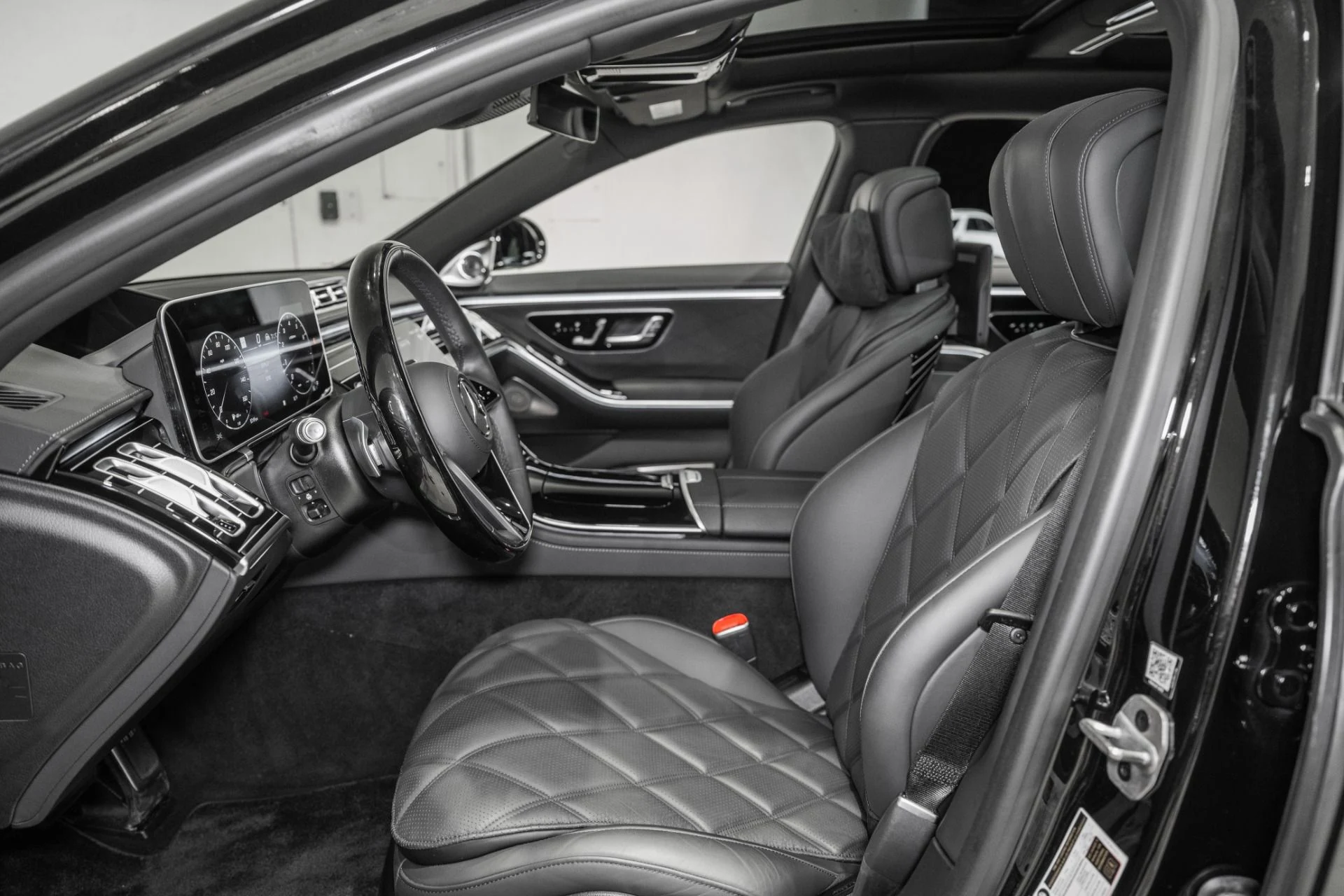 mph001_110113431_Used_2024_Mercedes_Benz_S_Class_Maybach_S_580_1790005674_f67c3f4e7f