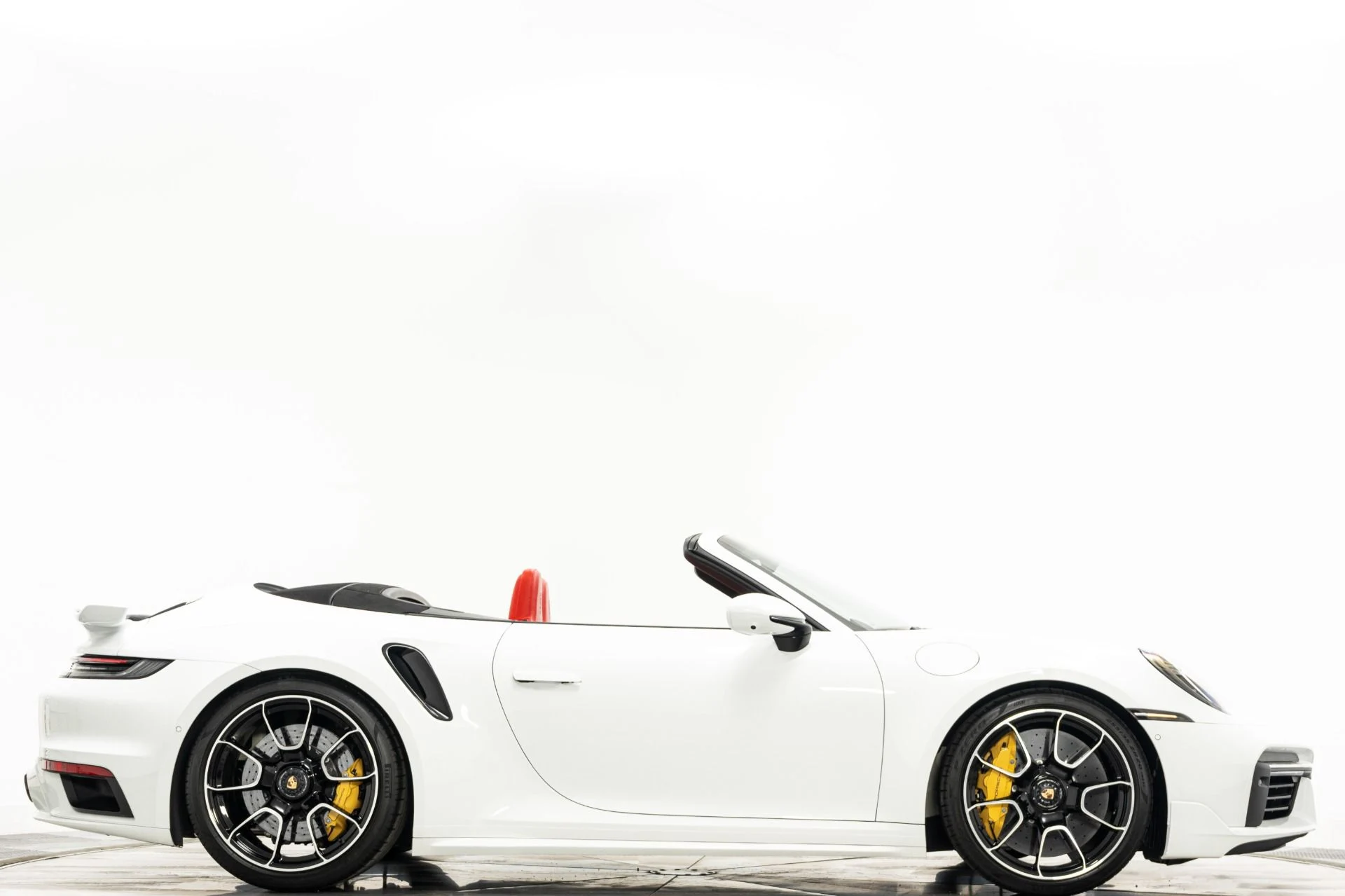 mph001_1105437481_Used_2024_Porsche_911_Turbo_S_Cabriolet_Sport_Design_Package_Exclusive_Manufaktur_Interior_1780002911_5f40d58def