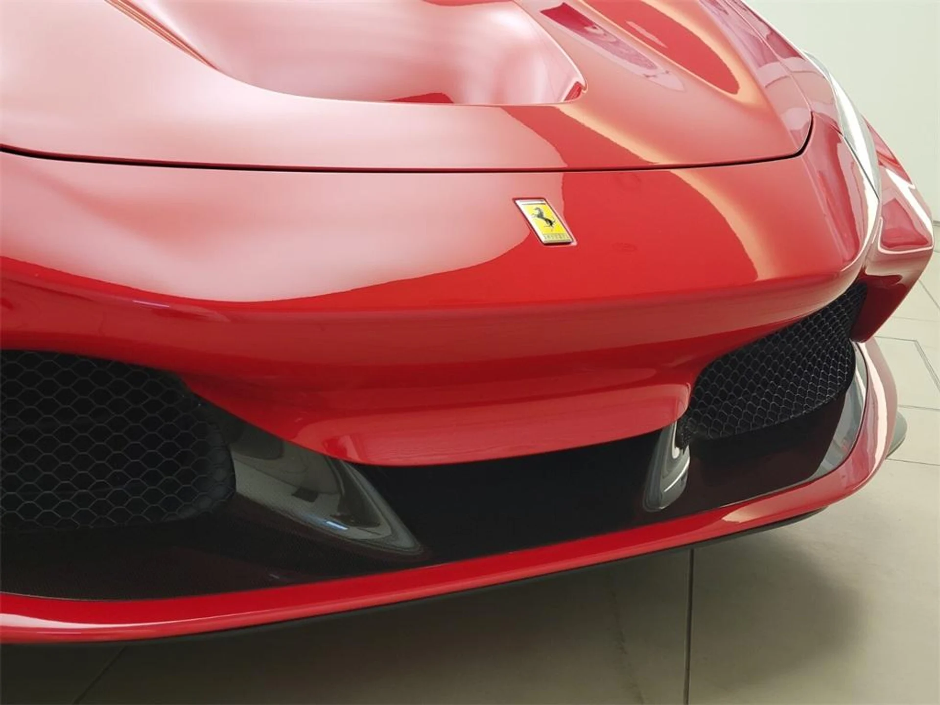 mph001_1109988426_Used_2020_Ferrari_F8_Tributo_1716042516_810fe08c7d