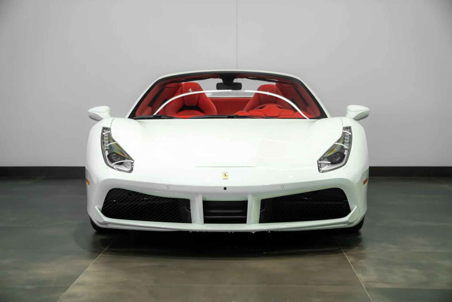 mph001_112348064_ferrari_488_spider_2019_jpg_v_1754355020_03914b8895