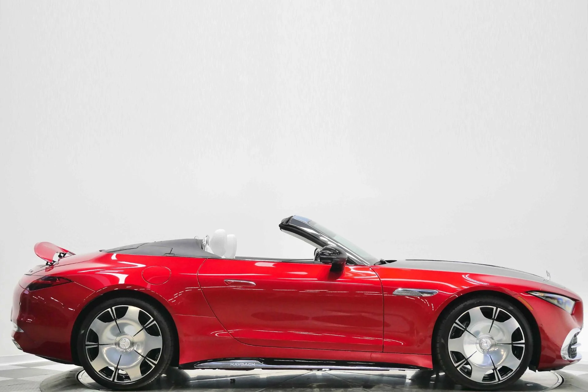 mph001_1128627153_Used_2026_Mercedes_Benz_Maybach_SL_680_Monogram_Series_As_New_Condition_1767976694_5da8d1e862