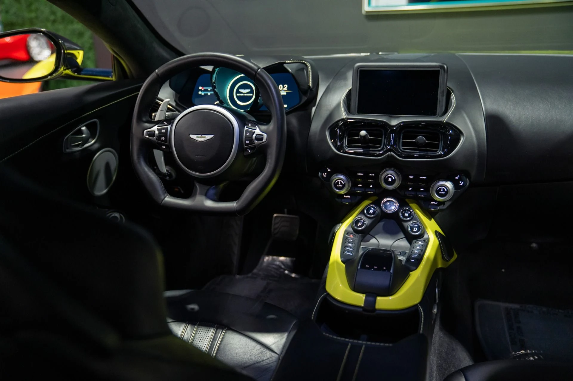 mph001_1129973974_Used_2019_Aston_Martin_Vantage_Paint_Matched_Interior_Trim_1785943447_b482d5da05