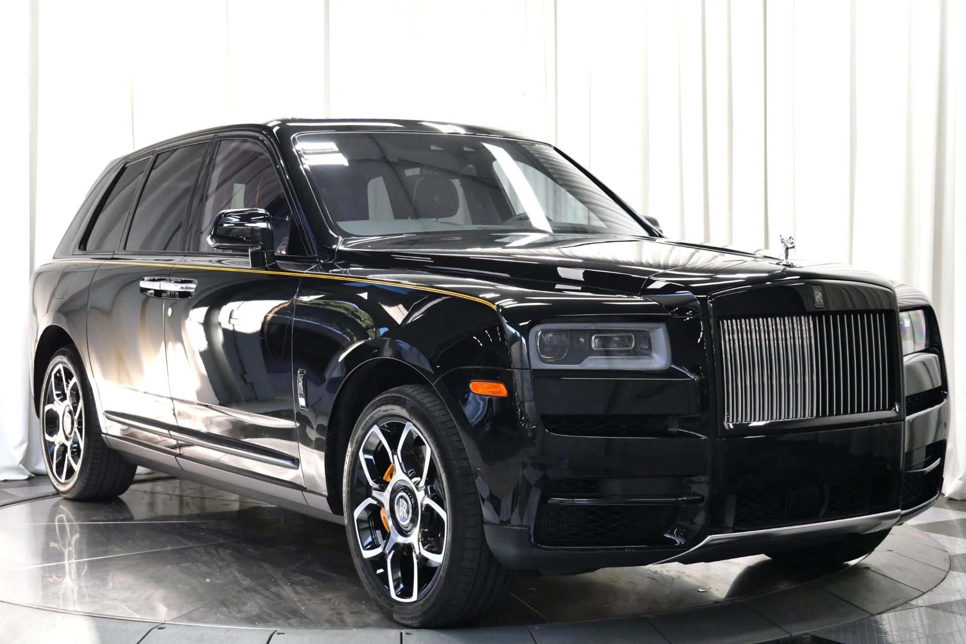 mph001_1132658540_Used_2023_Rolls_Royce_Cullinan_Black_Badge_1753287891_48f2f9a733