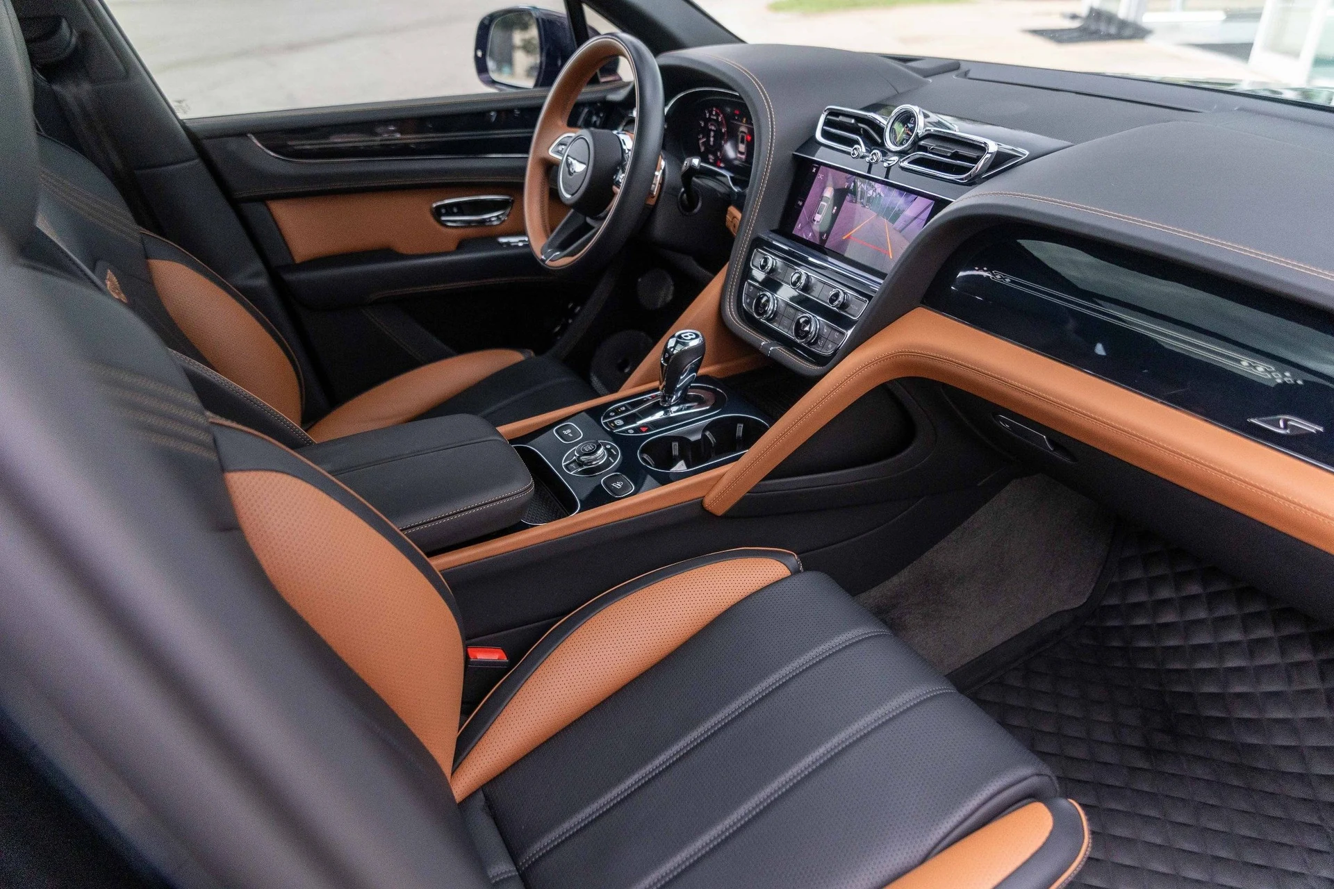 mph001_1133498721_Hi_Tech_Luxury_Imports_LLC_SJAAT_2_ZV_3_RC_025297_image_1_7c6cb4b47d