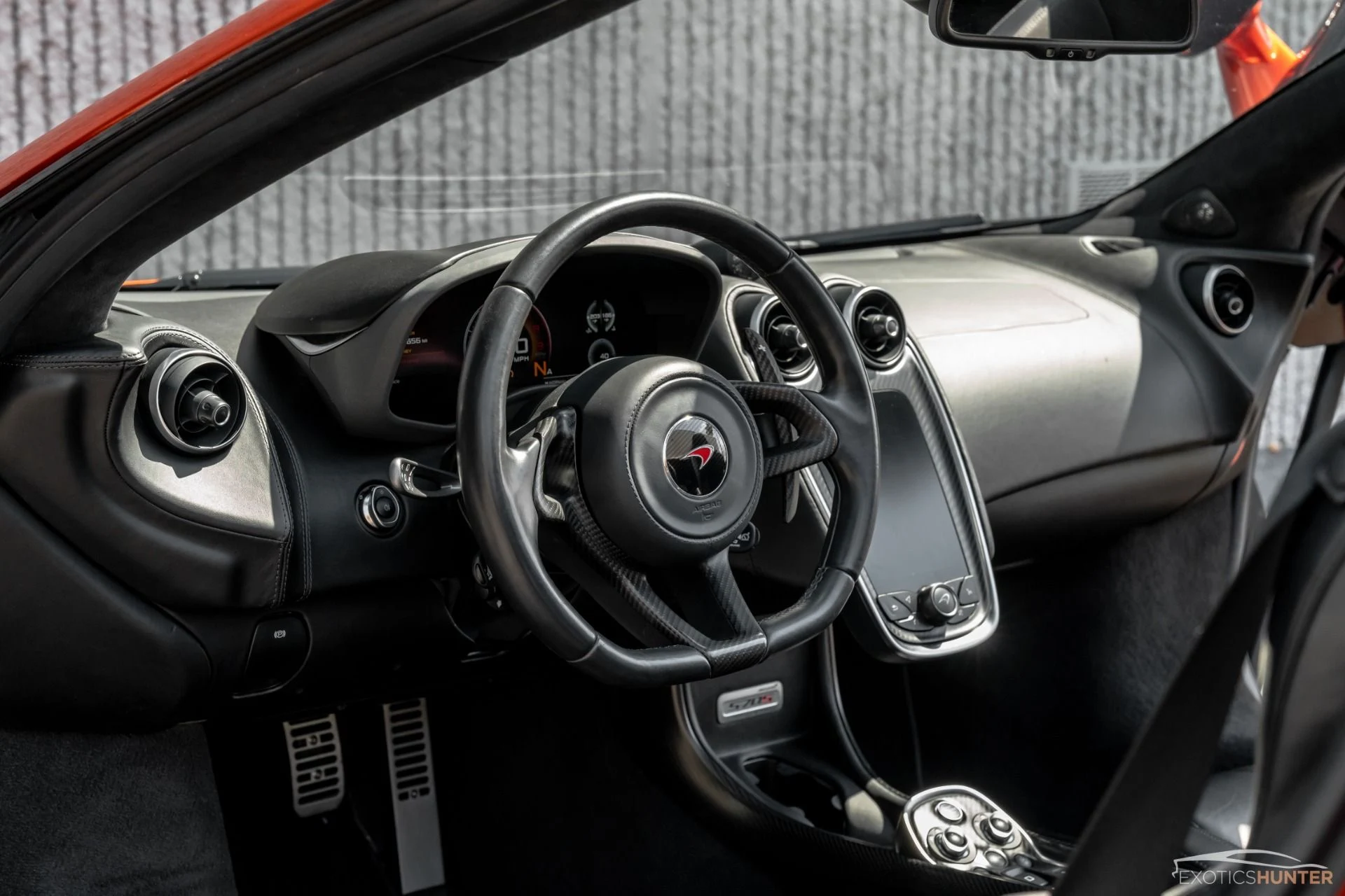 mph001_1136344840_Used_2018_Mc_Laren_570_S_Spider_w_Tons_of_Carbon_Luxury_Pack_Front_Lift_Volcano_Orange_1726586789_abfa015797
