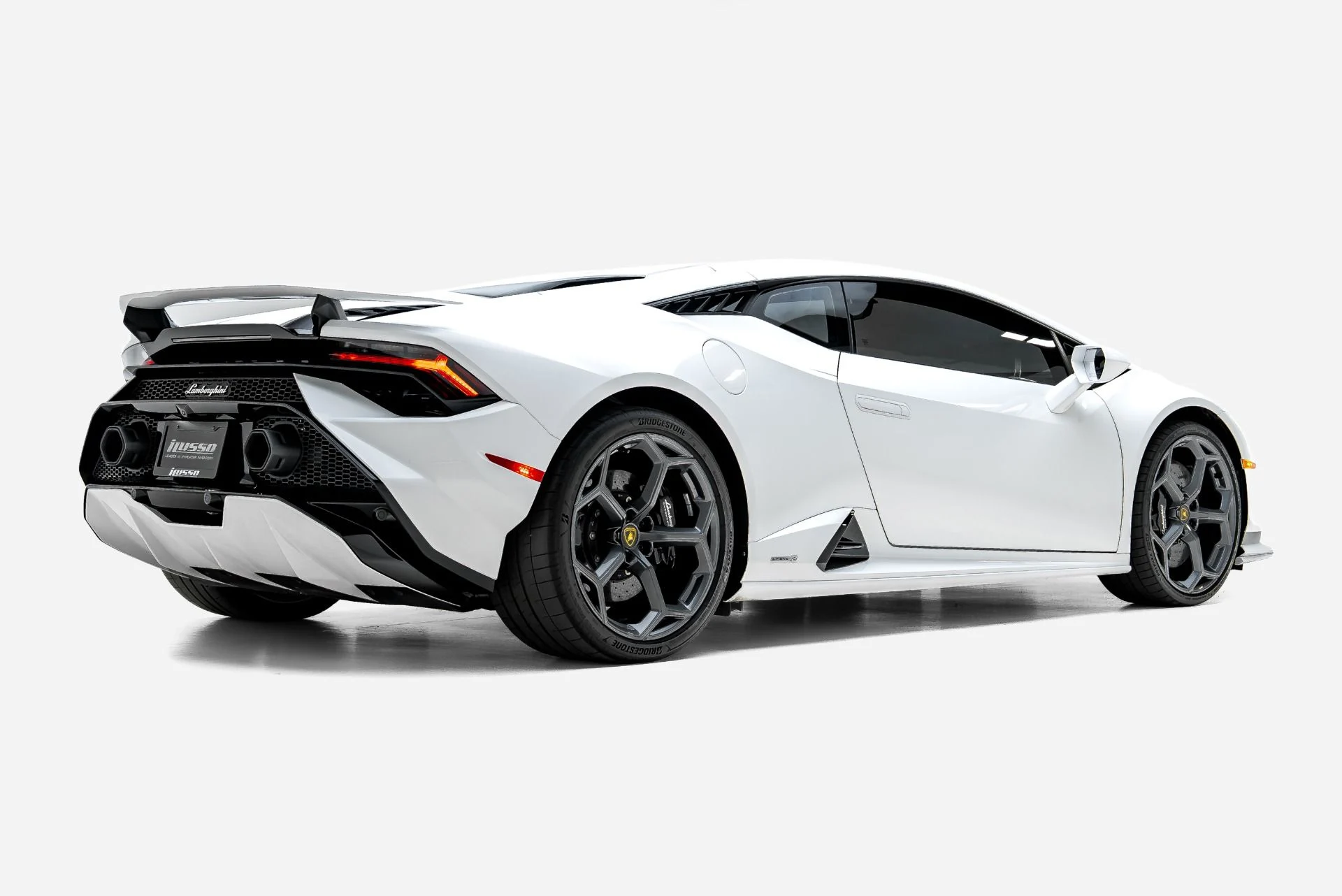 mph001_1137207198_Used_2023_Lamborghini_Huracan_Tecnica_1787597732_0a428bcbc3