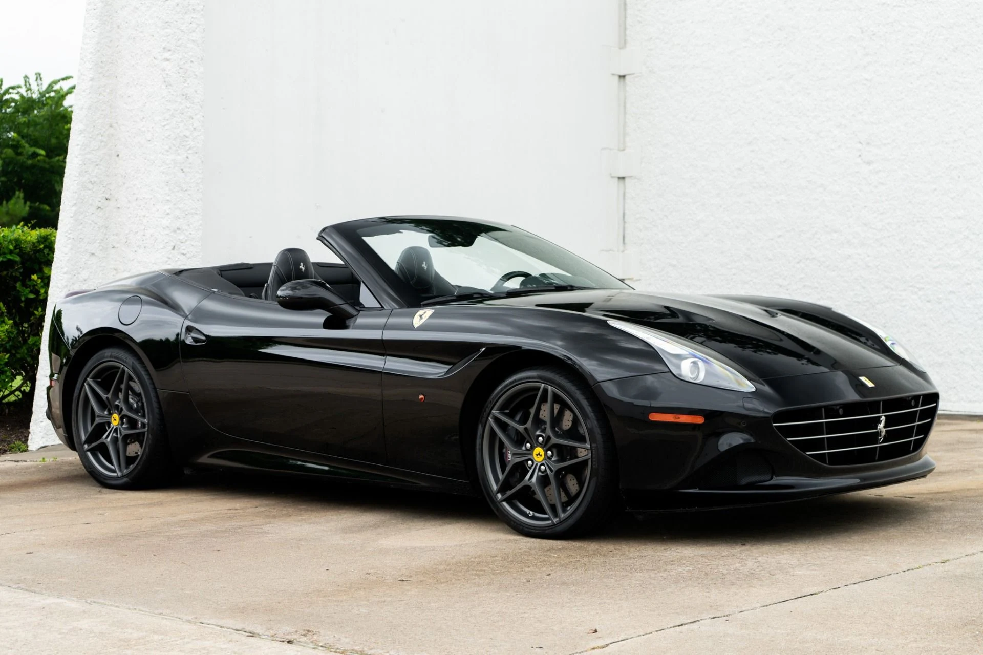 mph001_1139232443_Used_2018_Ferrari_California_T_1781897597_416a62b53f