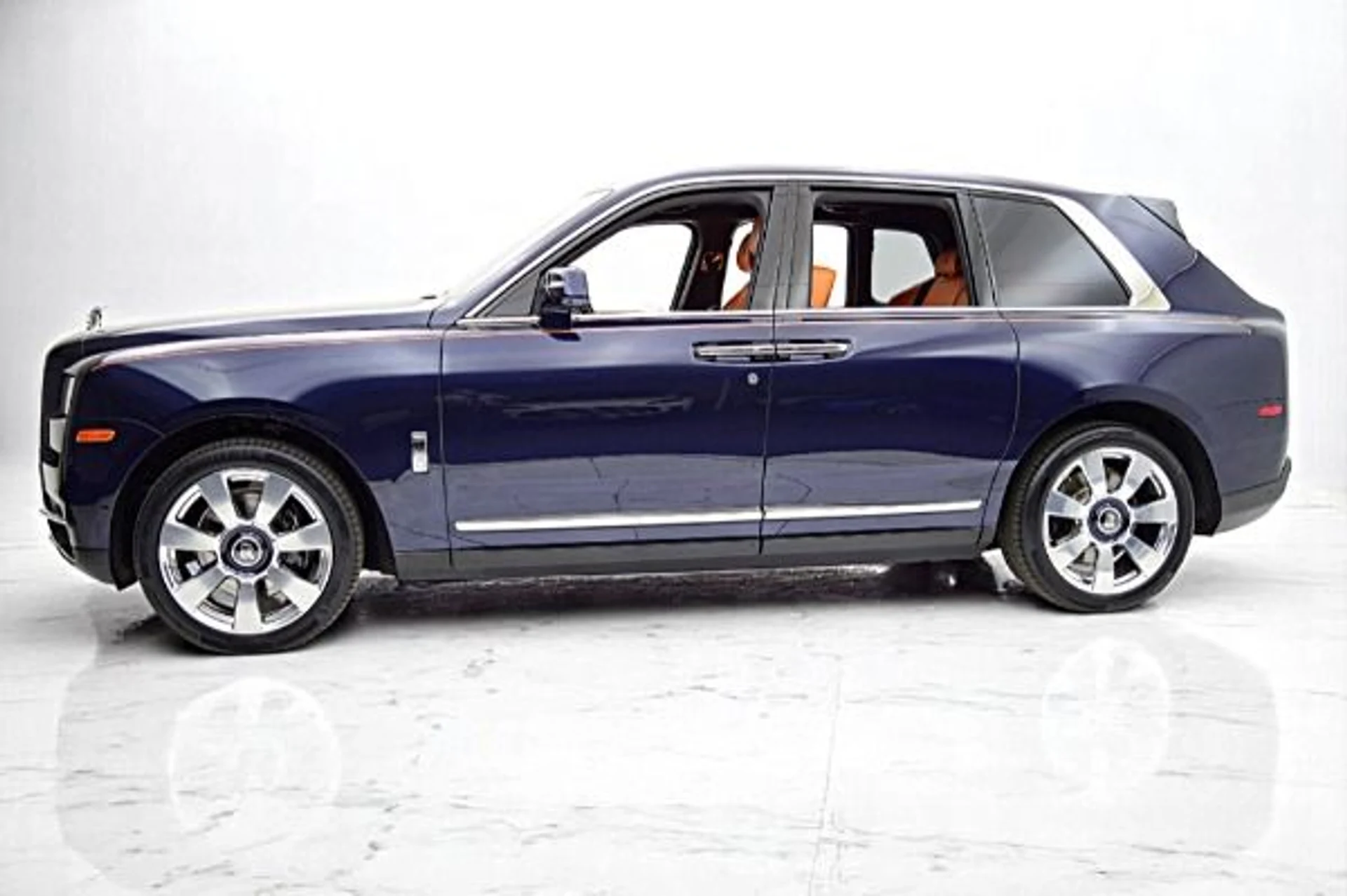 mph001_1153283769_Used_2025_Rolls_Royce_Cullinan_LEASE_OPTIONS_AVAILABLE_4a13753d37