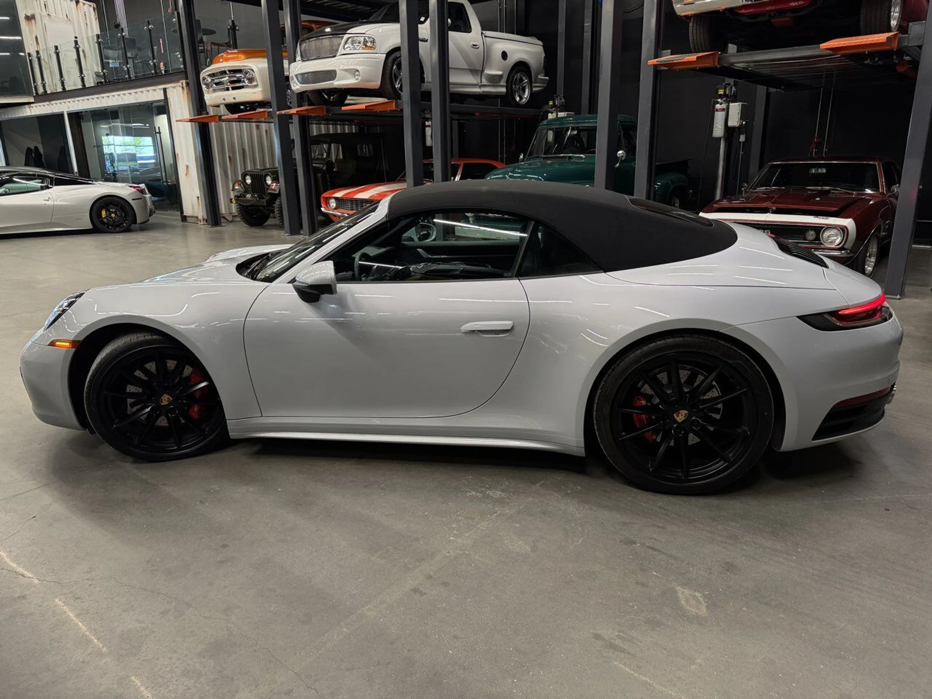 mph001_1160905376_porsche_911_2024_44bbe12b7d