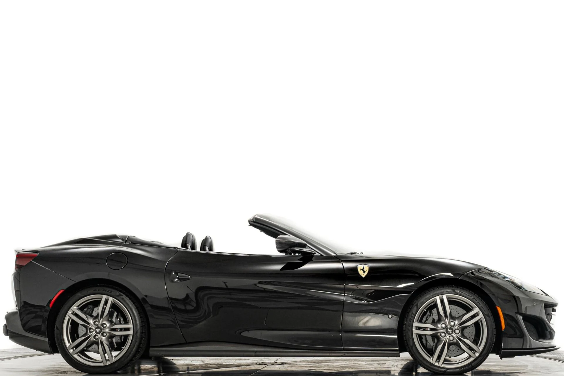 mph001_1170842297_Used_2020_Ferrari_Portofino_Lots_of_Interior_Carbon_Square_Quilting_Magneride_Suspension_1763996750_a306d87aa7