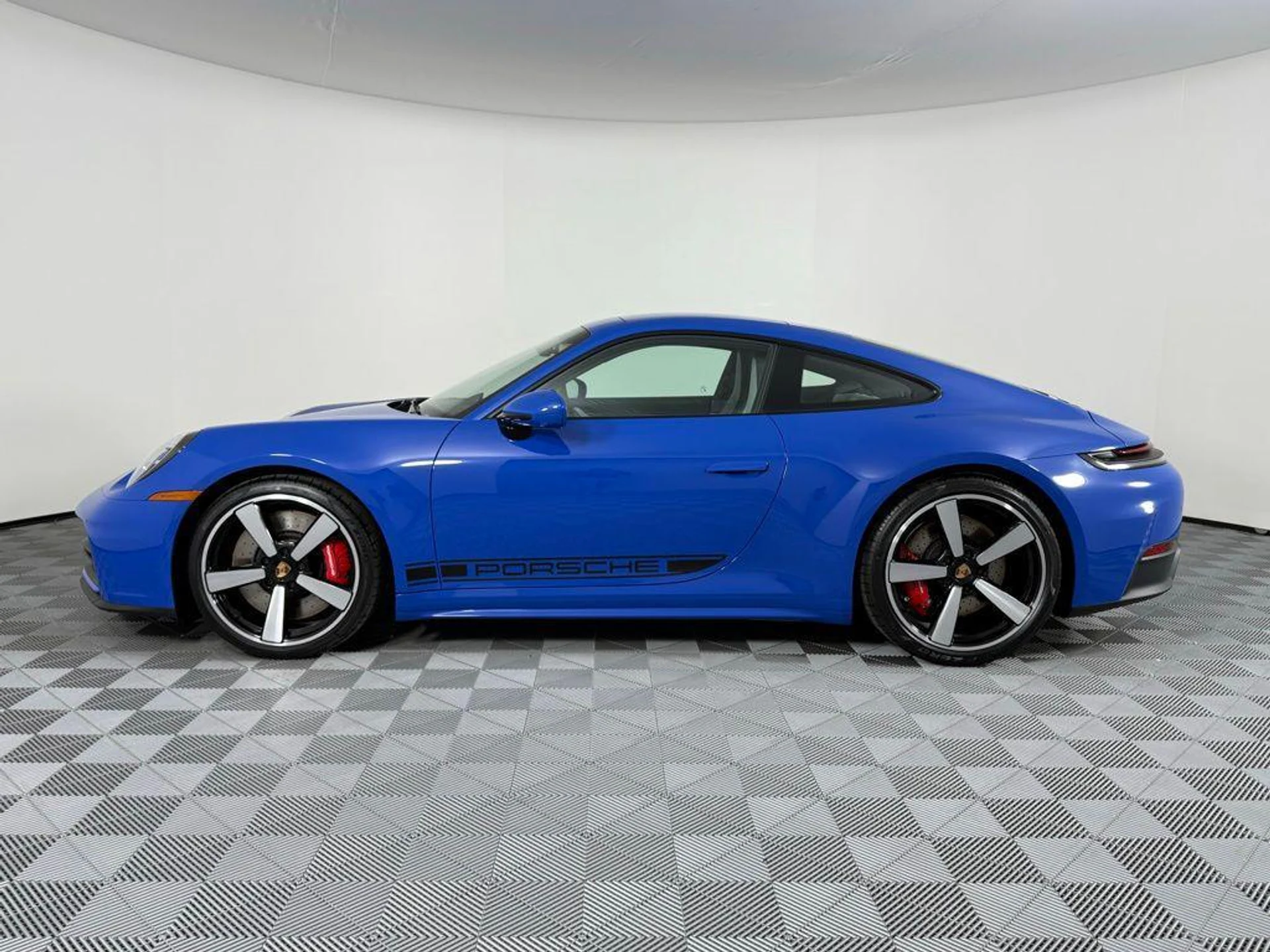 mph001_1174424975_ys_Ki_GF_2_Nf1_AM_2_Dq_S_Ncr_Ox_Cz9_I_Rw_e77038d260