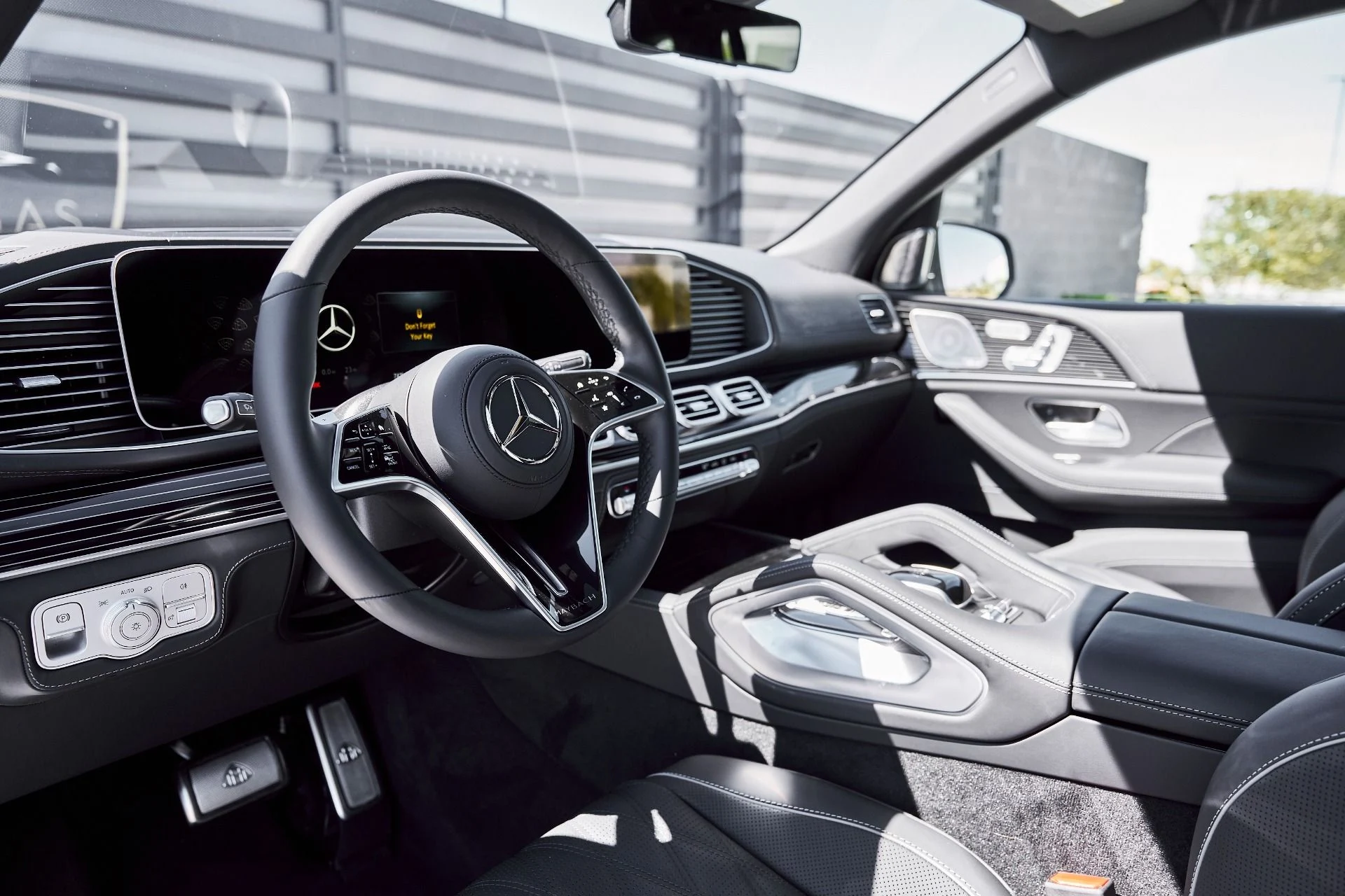 mph001_1176833430_Used_2026_Mercedes_Benz_GLS_Maybach_GLS_600_1776125233_1817e78292