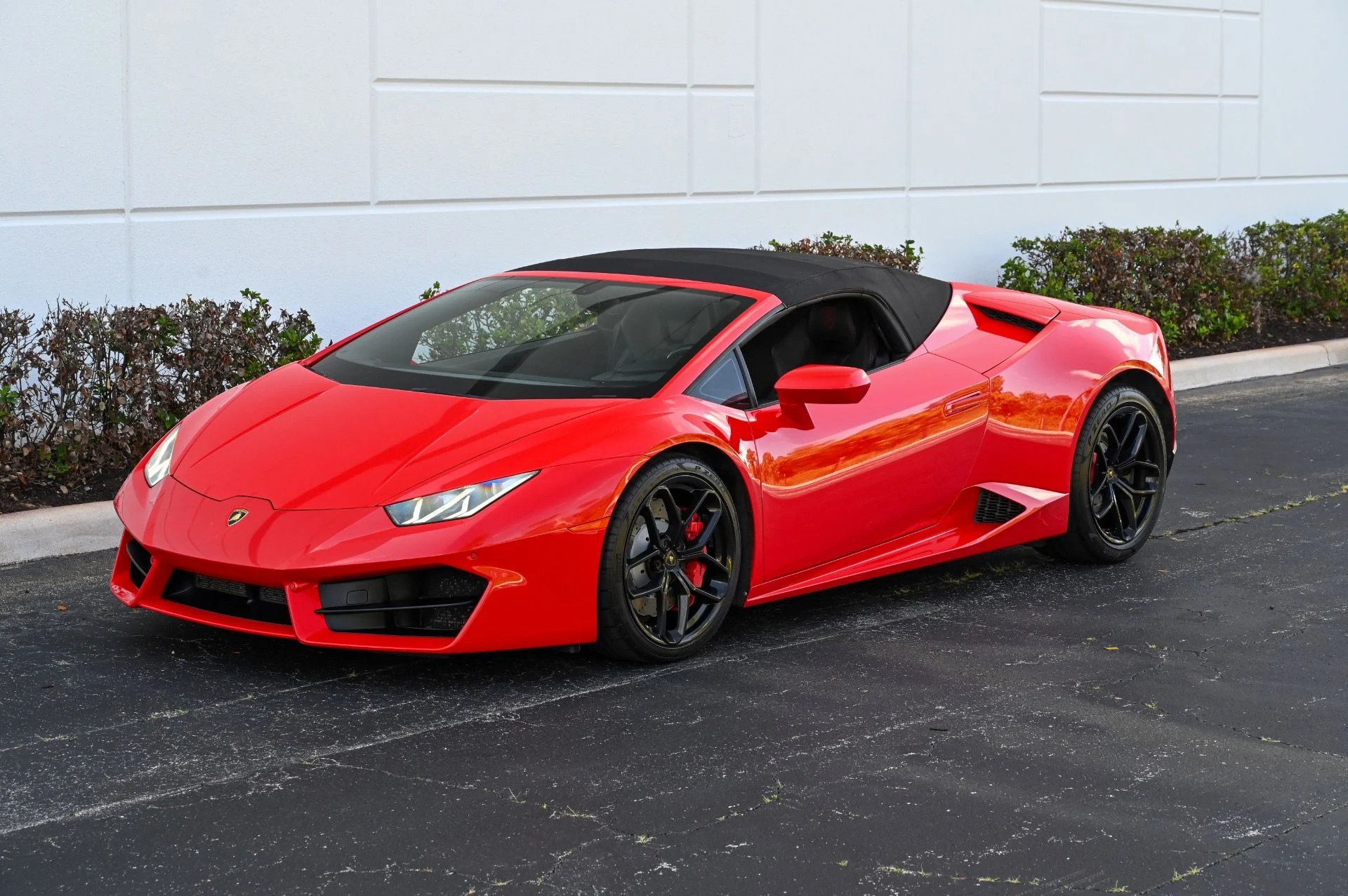 mph001_1184206927_Used_2018_Lamborghini_Huracan_LP_580_2_Spyder_1743021741_cbb85e1dcf