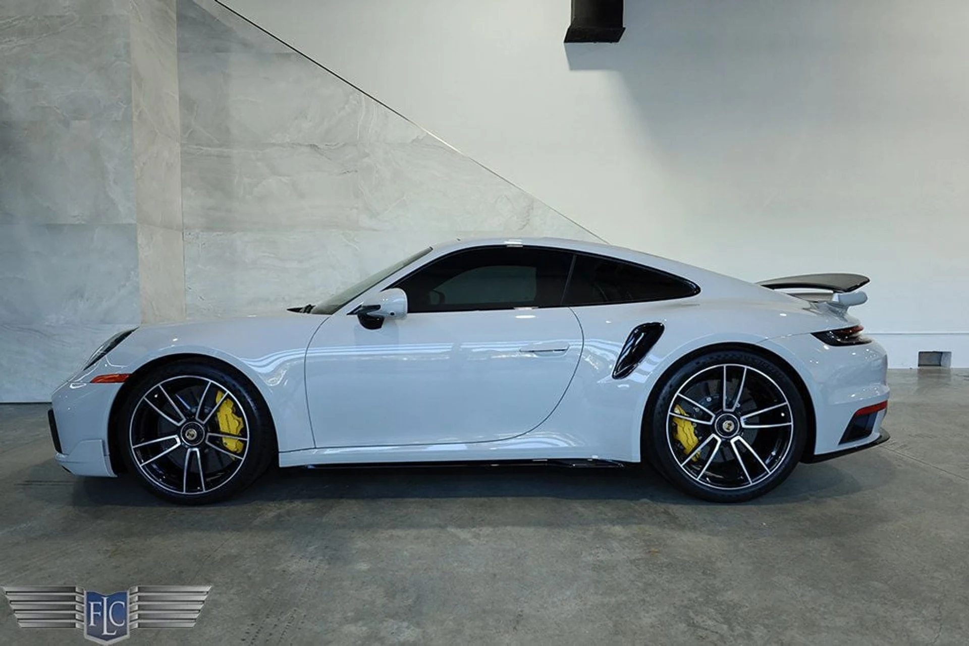 mph001_1185980509_used_2024_porsche_911_turboscoupe_9689_22892492_2_1024_87969123f2