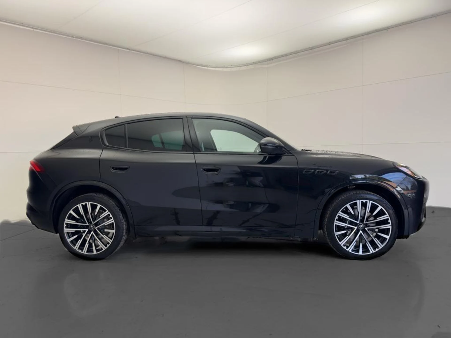 mph001_1186853207_O_Bf_M_Tno_Fu_V4_Dv_Cpjb5cprj_C_hvs_1e65bd37ef