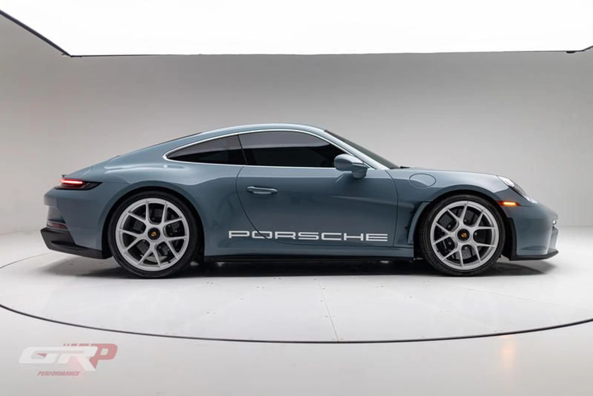 mph001_1199789066_93_E9_FED_9_CEDF_4_D5_E_BA_7_B_0_A3023_C8533_F_c221331cba