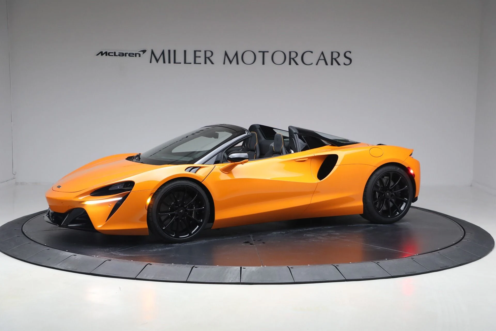 mph001_1200896329_New_2026_Mc_Laren_Artura_Spider_Performance_ad48eabba6