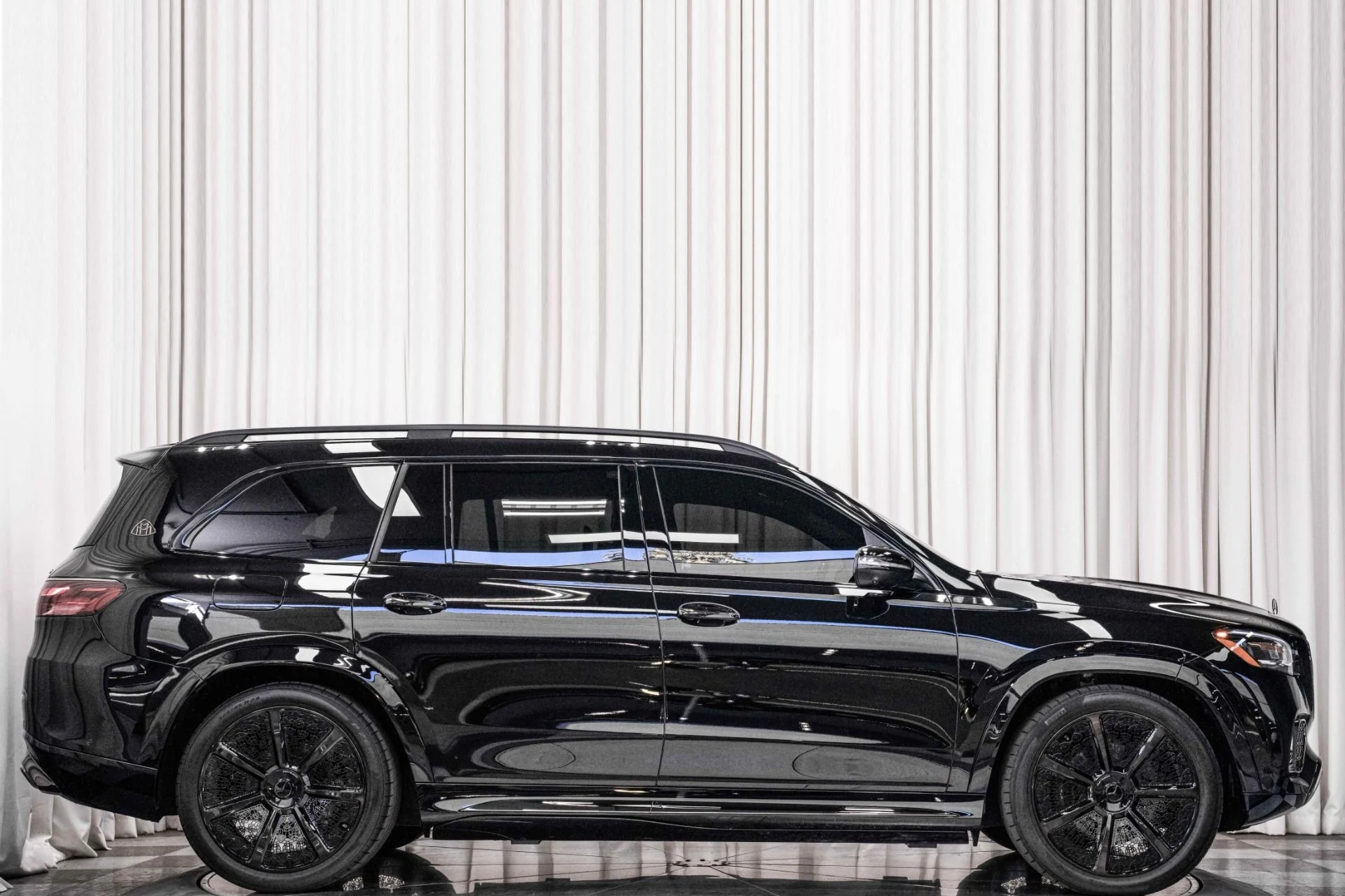 mph001_1201408043_Used_2025_Mercedes_Benz_Mercedes_Maybach_GLS_600_4_MATIC_1762198640_a6d84dd346