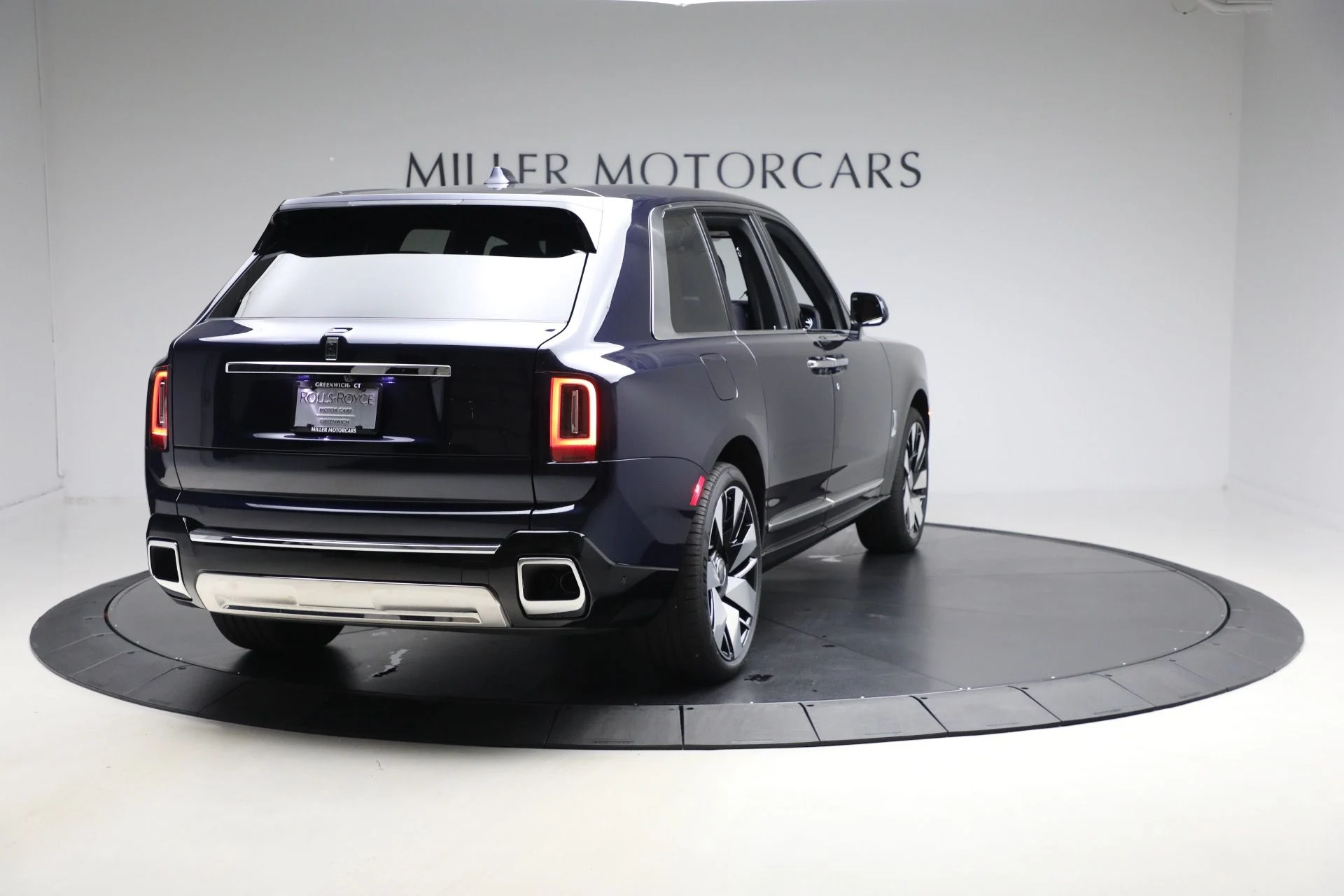 mph001_1205542439_New_2026_Rolls_Royce_Cullinan_b93d9c8dbb