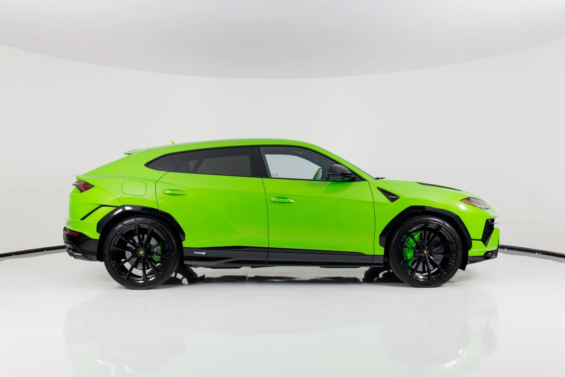 mph001_1207101596_Used_2023_Lamborghini_Urus_S_1769555052_f283bd3639