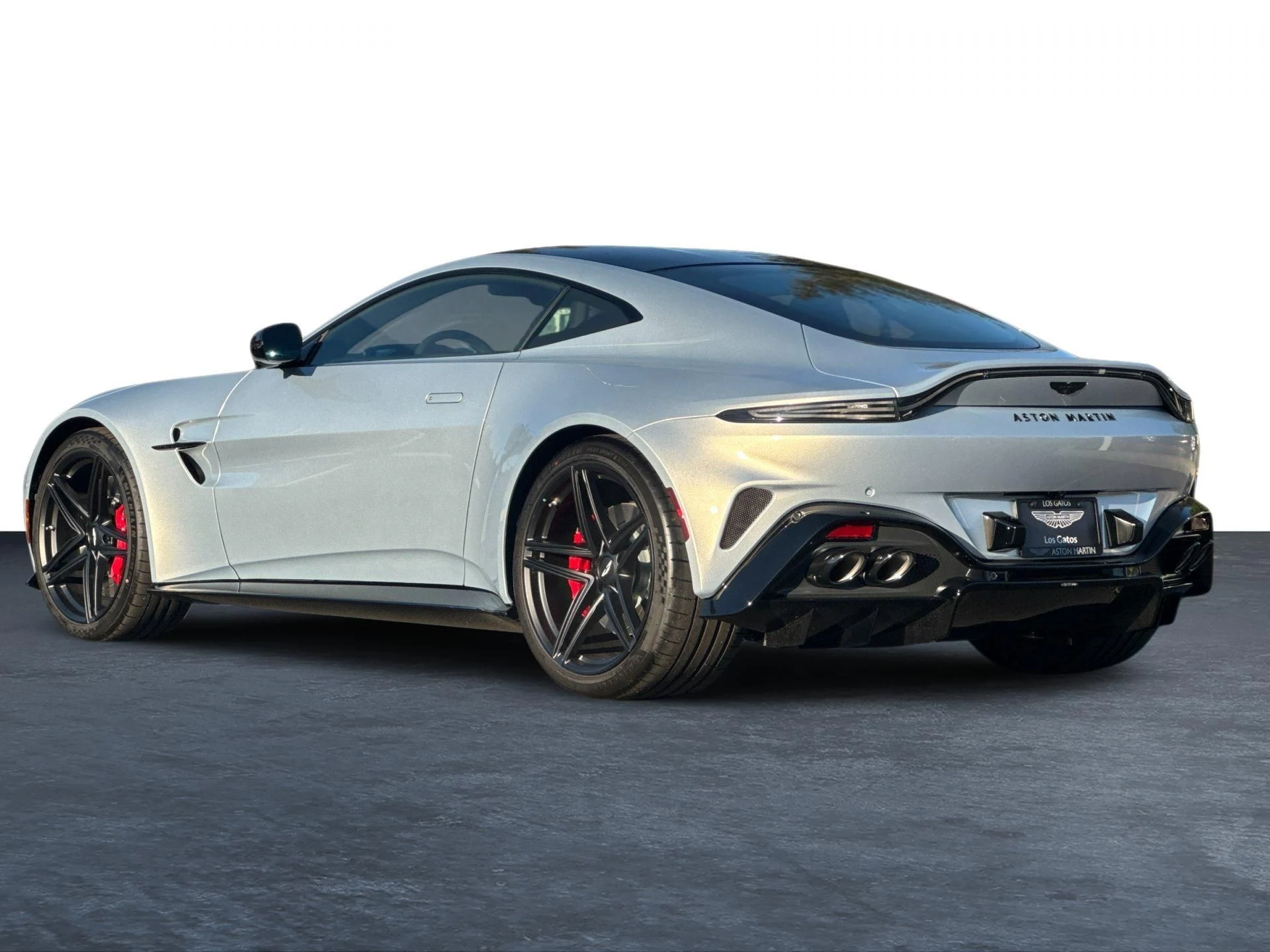 mph001_1208651453_Used_2025_Aston_Martin_Vantage_1747424209_2fa251091a