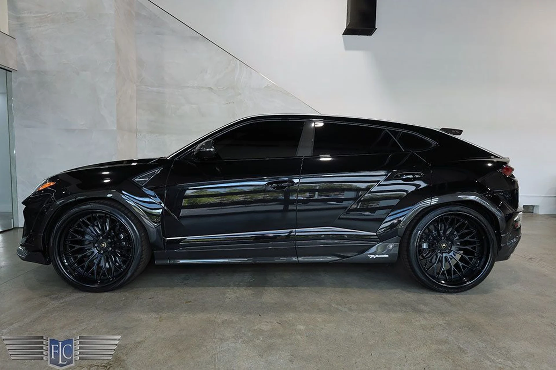 mph001_1212450315_used_2023_lamborghini_urus_performanteawdessenzascv12_9689_22954782_2_1024_8016c90a52