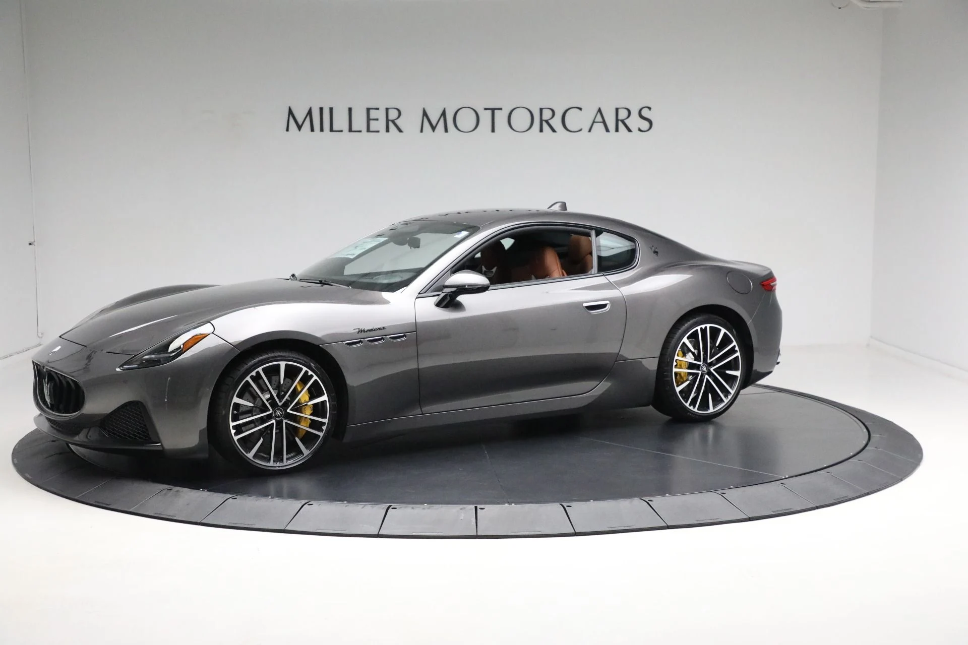 mph001_1224867327_Used_2024_Maserati_Gran_Turismo_Modena_1783952207_f3a9bdce20