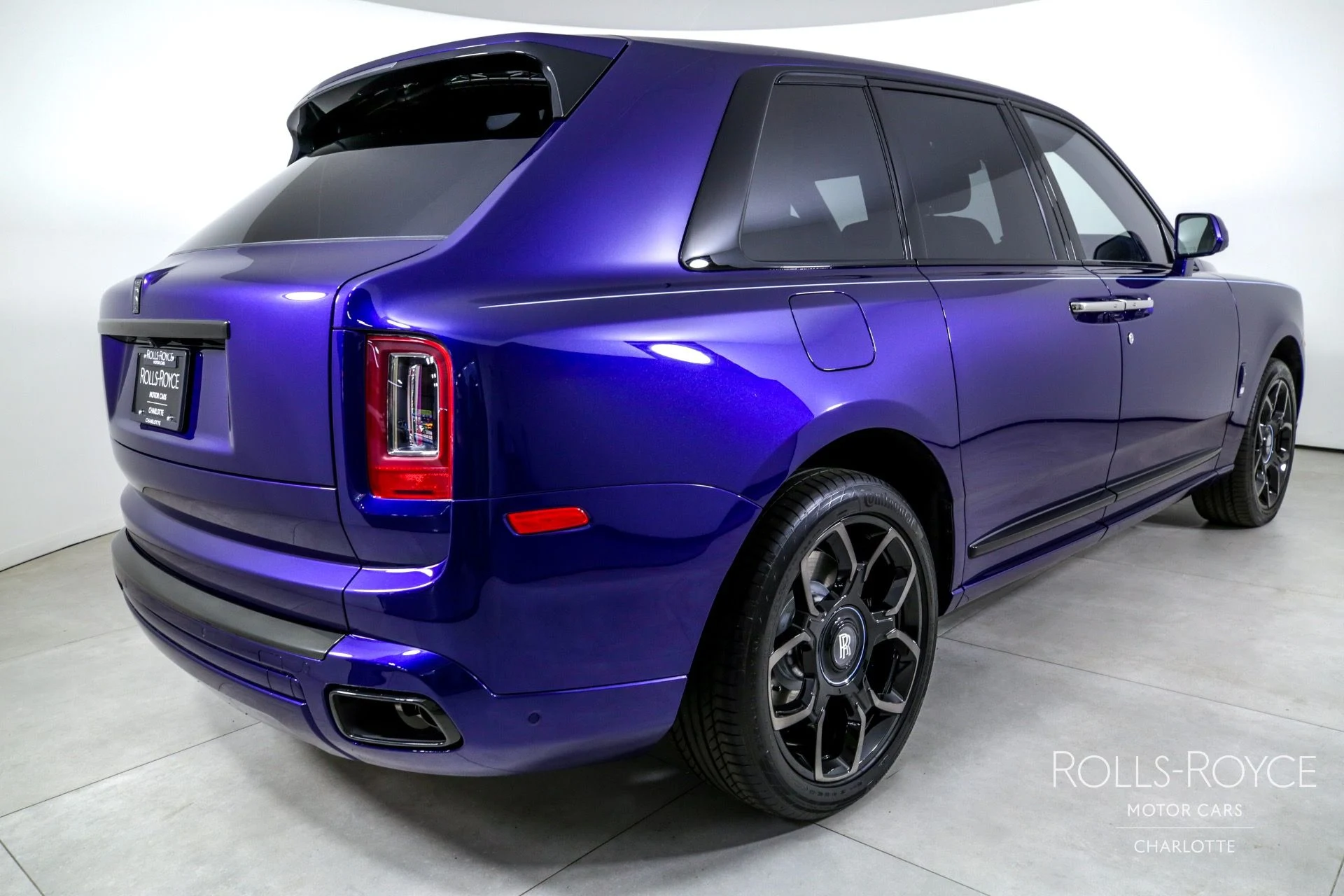 mph001_1226992101_Used_2024_Rolls_Royce_Black_Badge_Cullinan_BLUE_SHADOW_1726069431_b46a91b6b4