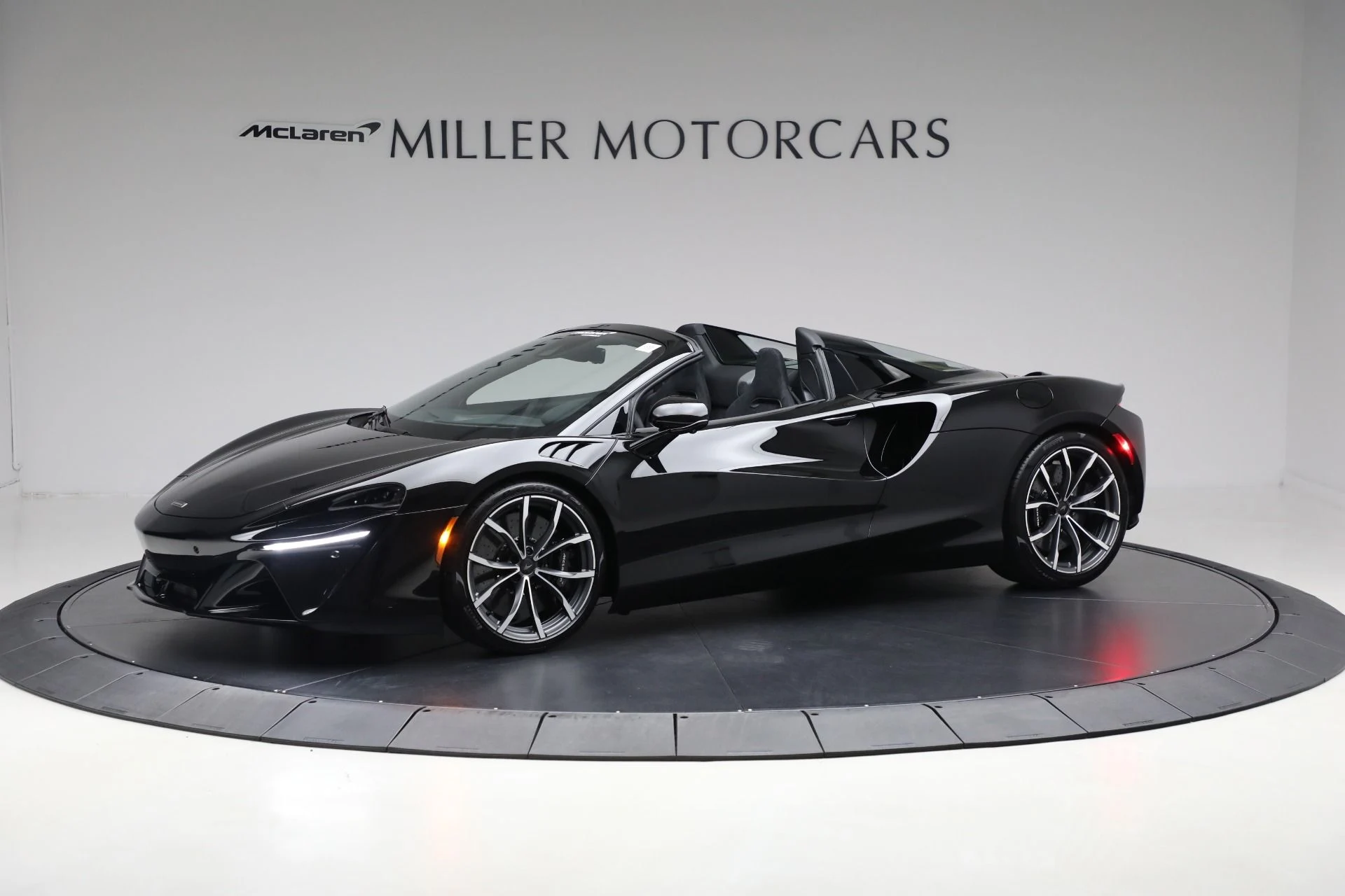 mph001_1229133828_New_2025_Mc_Laren_Artura_Spider_8c1bcf1368