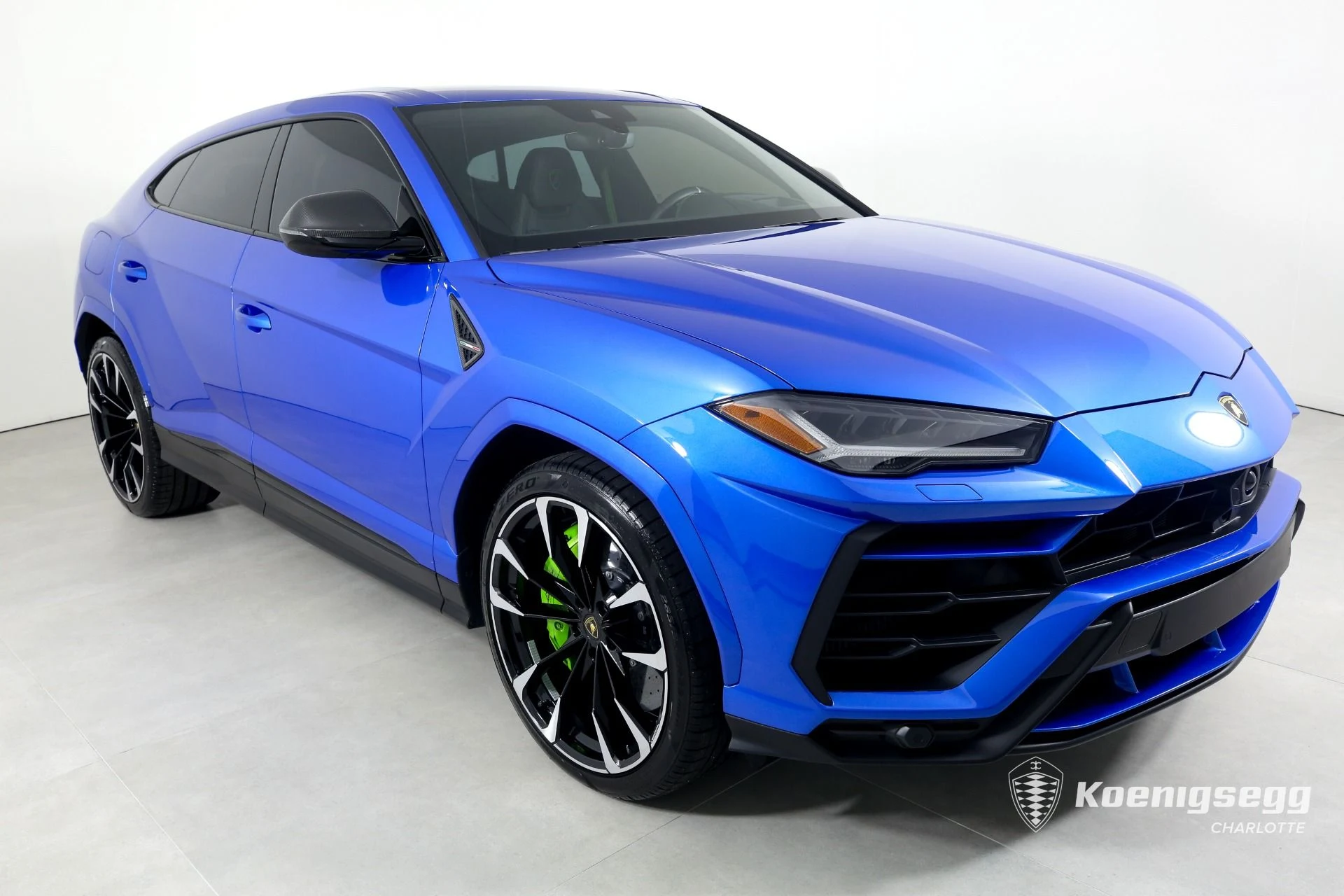 mph001_123203071_Used_2022_Lamborghini_Urus_1696532457_d3d3517e5a