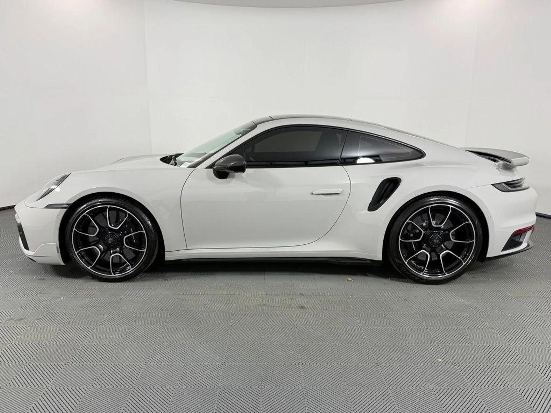 mph001_123470116_F9_Cx_Zt_H03z_U_Nz_IO_Cpv_Q8_B93k_G_Tw_0528ff0cff