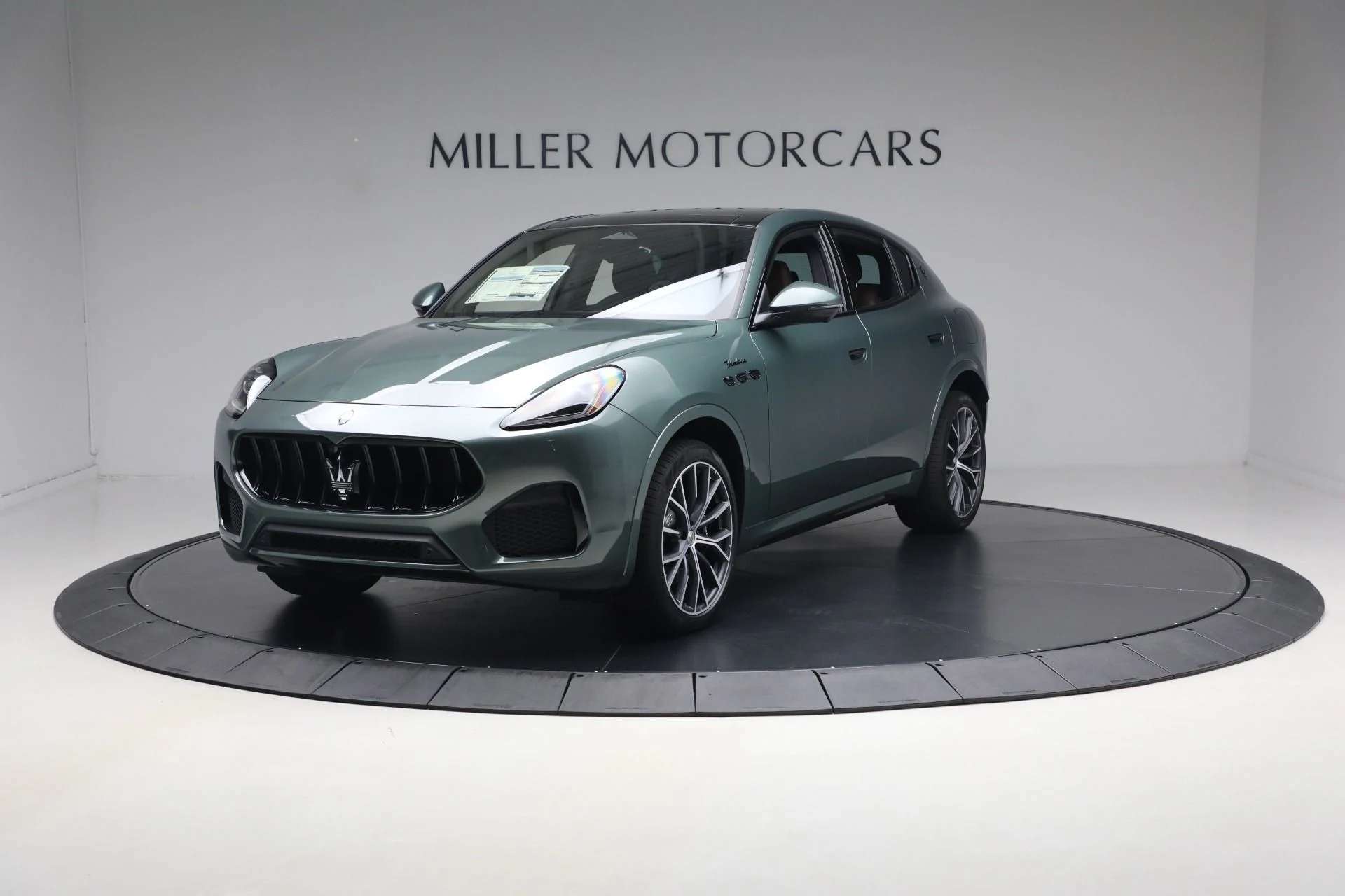 mph001_1245808018_New_2026_Maserati_Grecale_Modena_V6_1786545466_a84e2cbdcf
