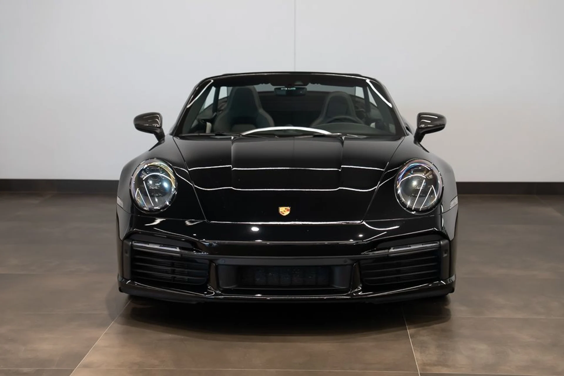 mph001_1270969020_porsche_911_2021_f4c449b25d