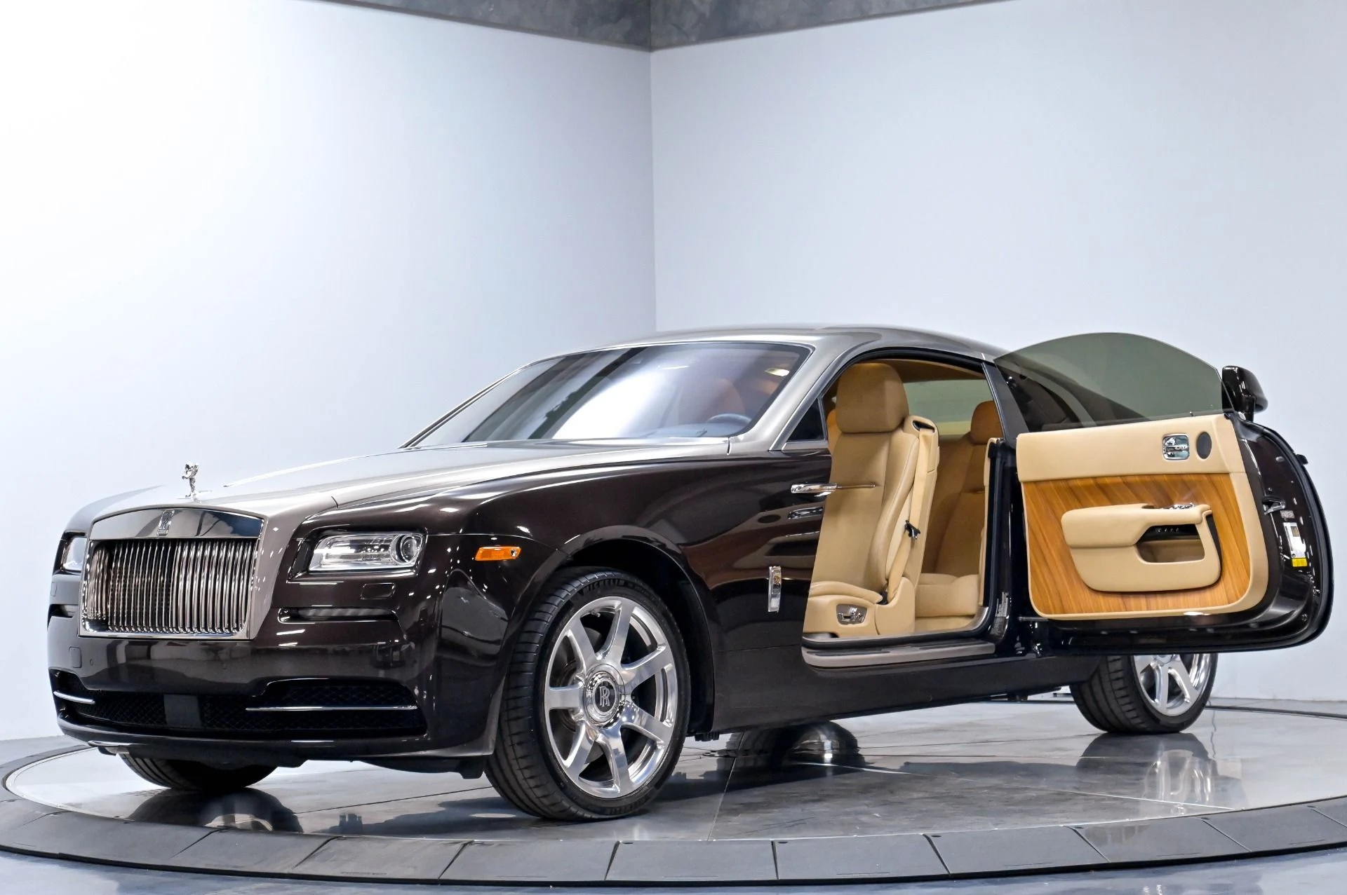 mph001_1273755754_Used_2014_Rolls_Royce_Wraith_1783020984_7b4dede9c8
