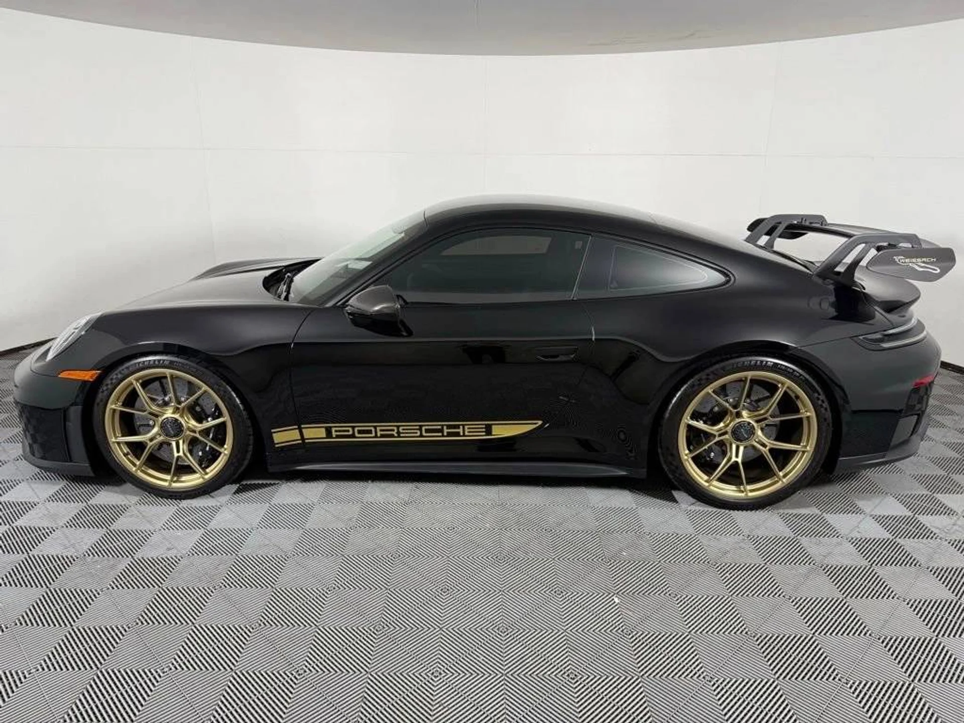 mph001_1275639163_1280_ac98c09063