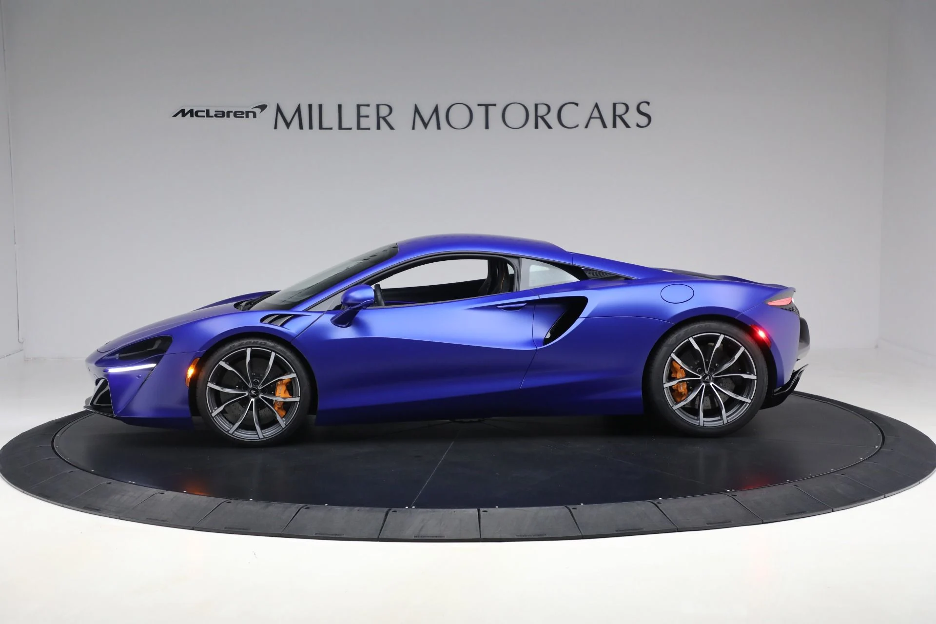 mph001_1277731305_Used_2023_Mc_Laren_Artura_Performance_615aed6072