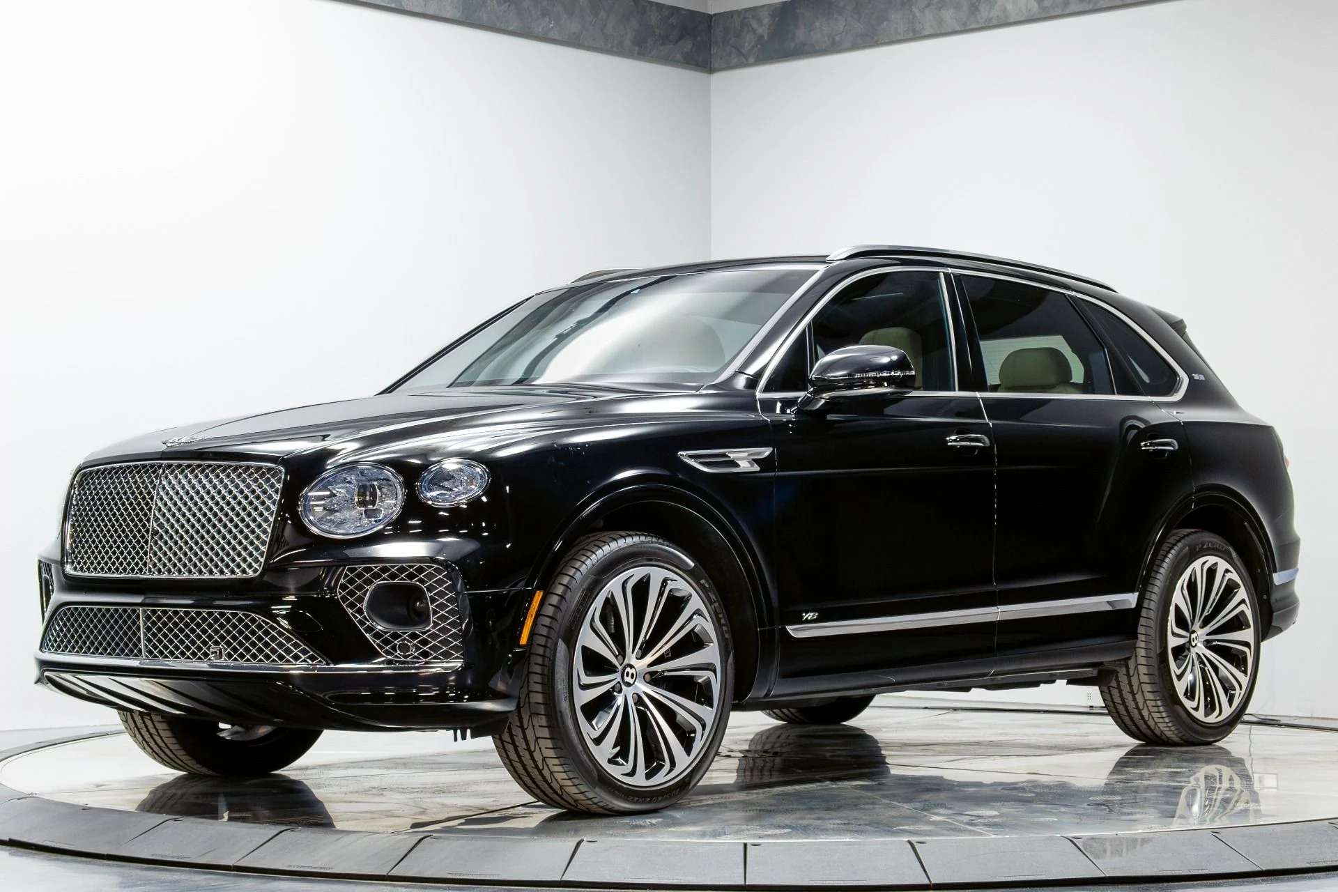 mph001_1292531699_Used_2021_Bentley_Bentayga_V8_First_Edition_1776782316_3f43c916e6