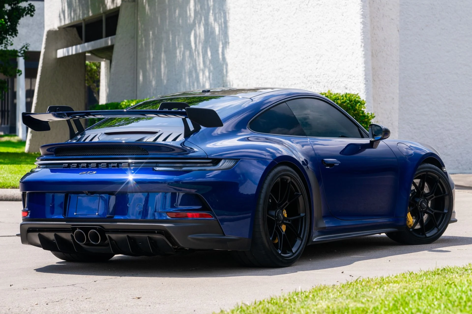 mph001_1293993459_Used_2022_Porsche_911_GT_3_1757712953_f1dbf08367