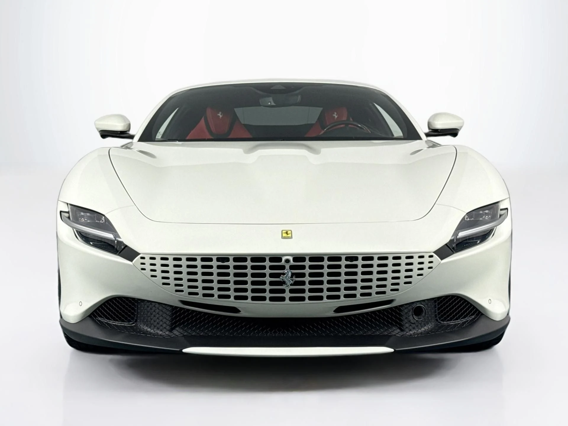 mph001_1296454189_Used_2023_Ferrari_Roma_1784158030_2bef8186d6