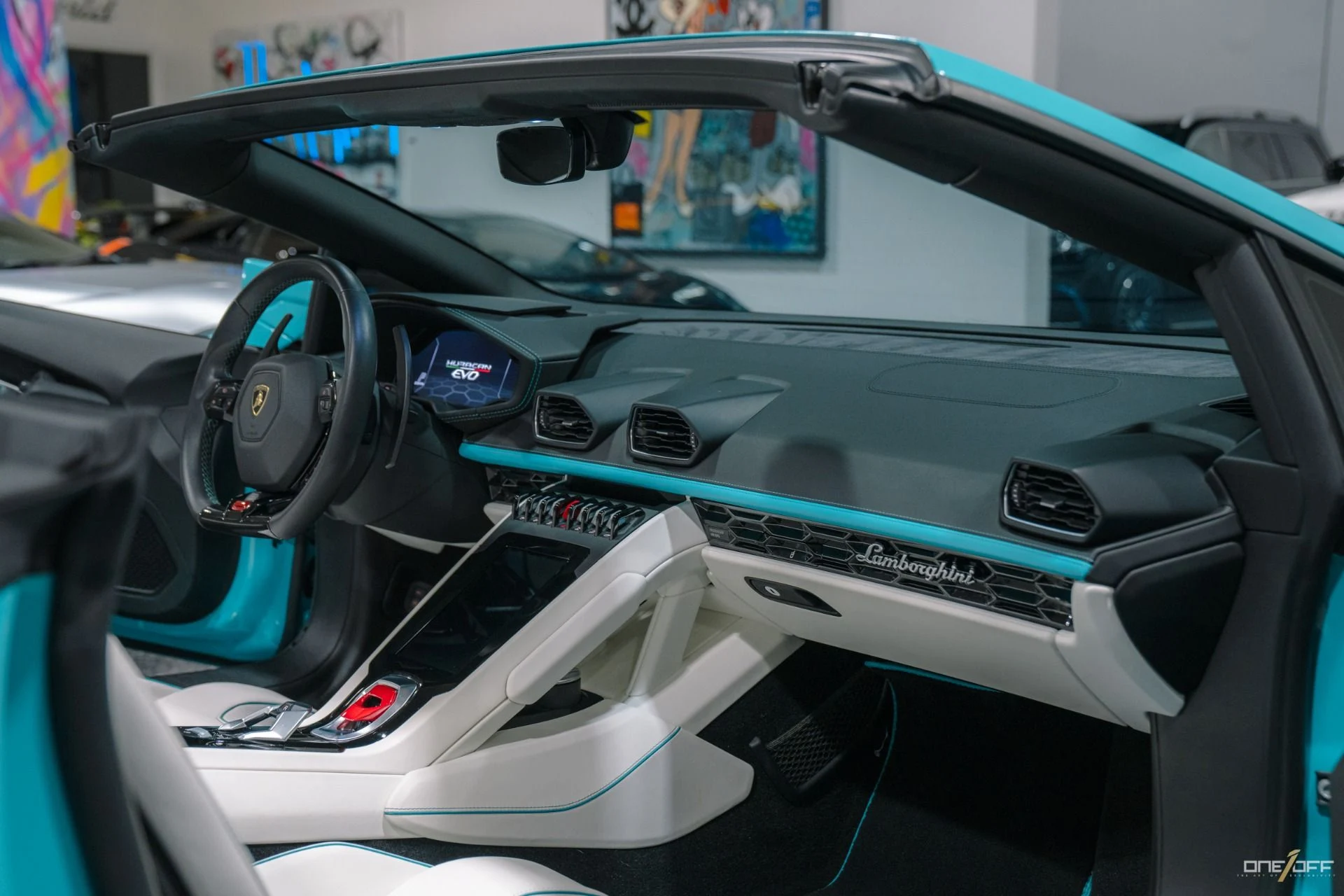 mph001_1304783597_Used_2021_Lamborghini_Huracan_EVO_Spyder_In_Blu_Glauco_w_White_Interior_1756349683_1c12f62c98