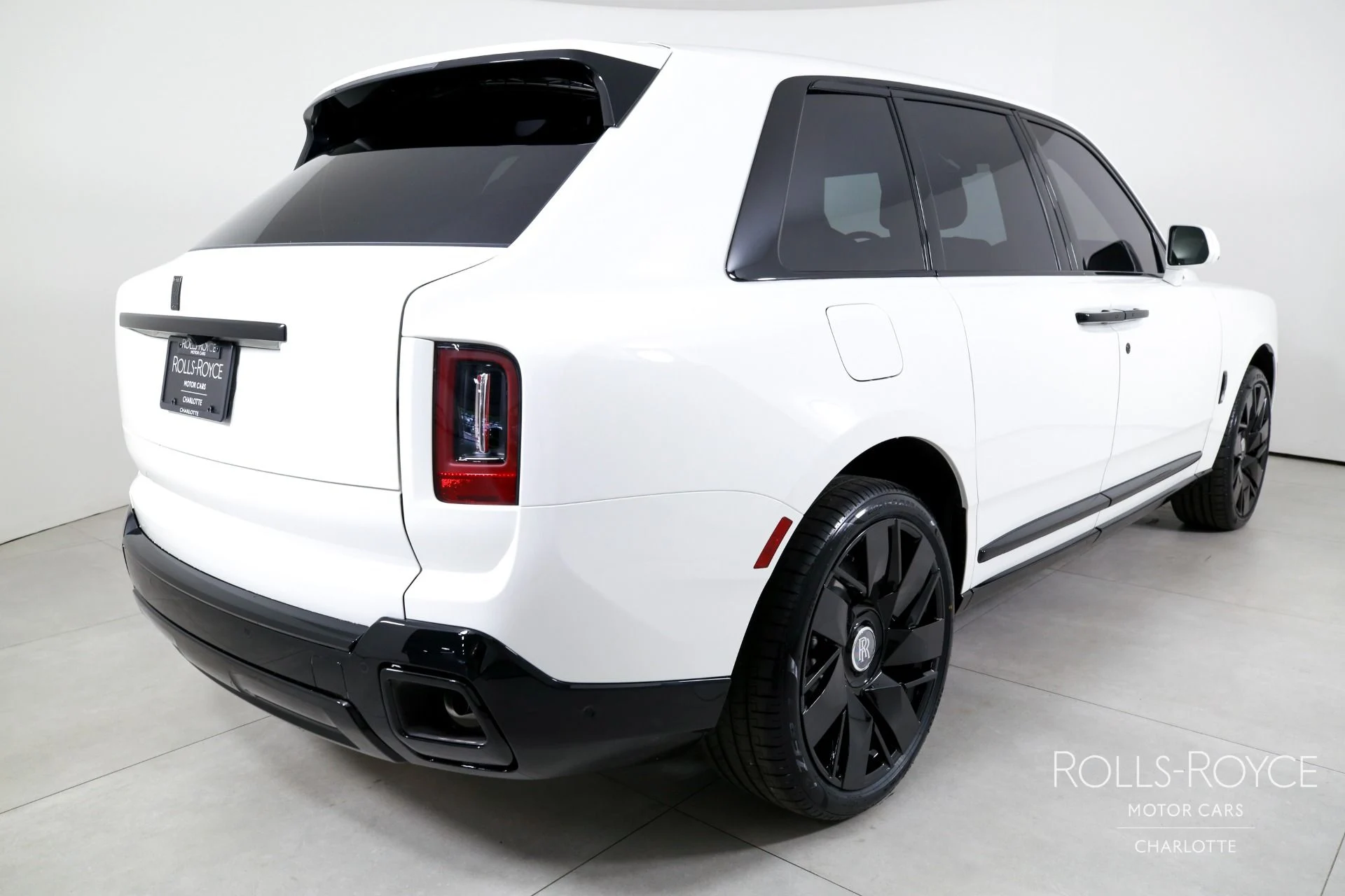 mph001_1314819278_Used_2026_Rolls_Royce_Cullinan_1778874560_23ad923675