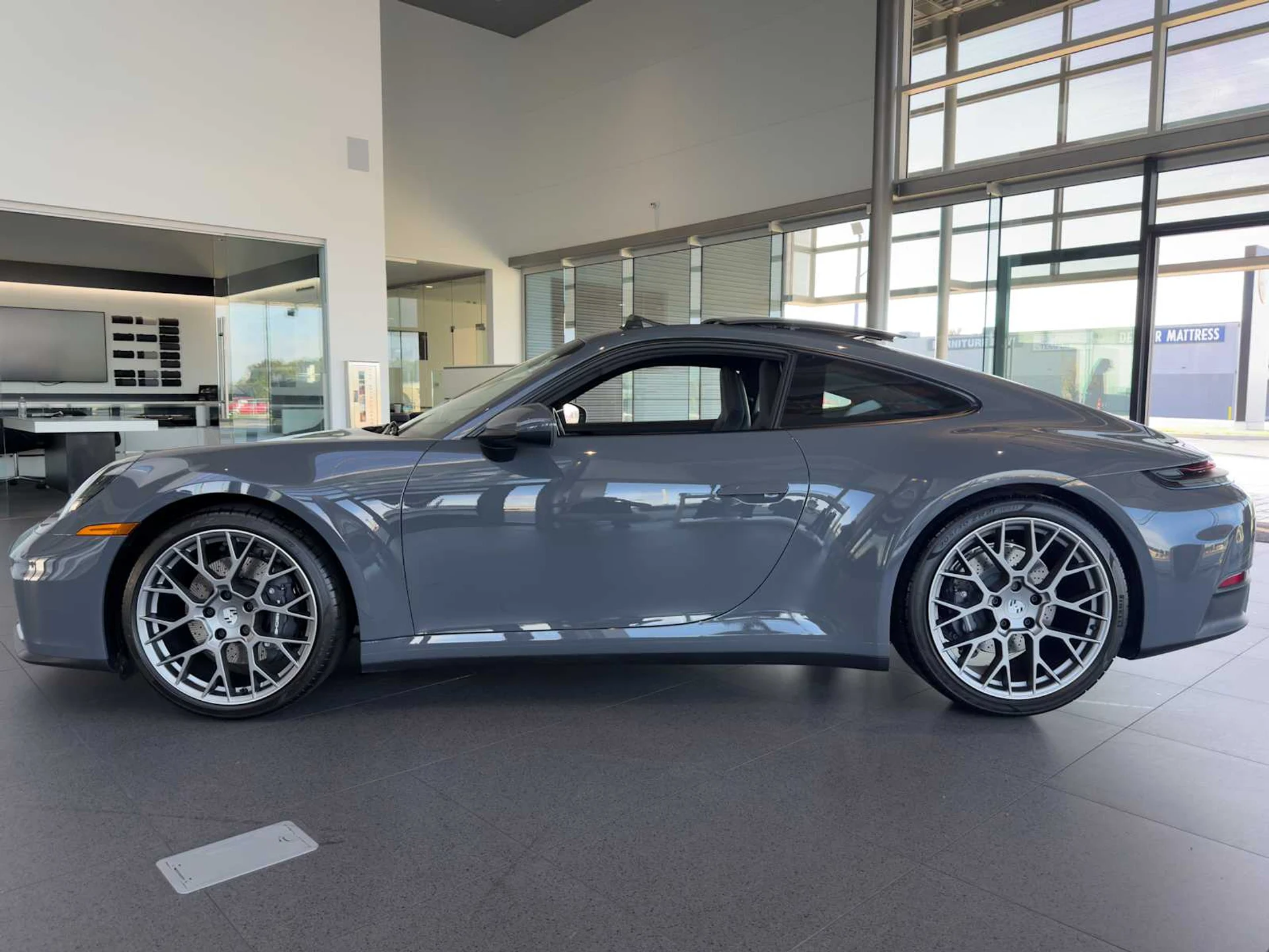 mph001_1320595678_6c48e9c1abb754d0d9aad438d8157597x_ccc717b71c