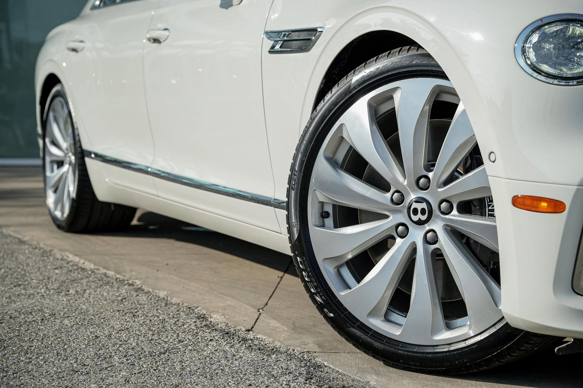 mph001_132539487_Hi_Tech_Luxury_Imports_LLC_SCBBP_6_ZG_7_TC_024549_image_1_2e8f32ff1d