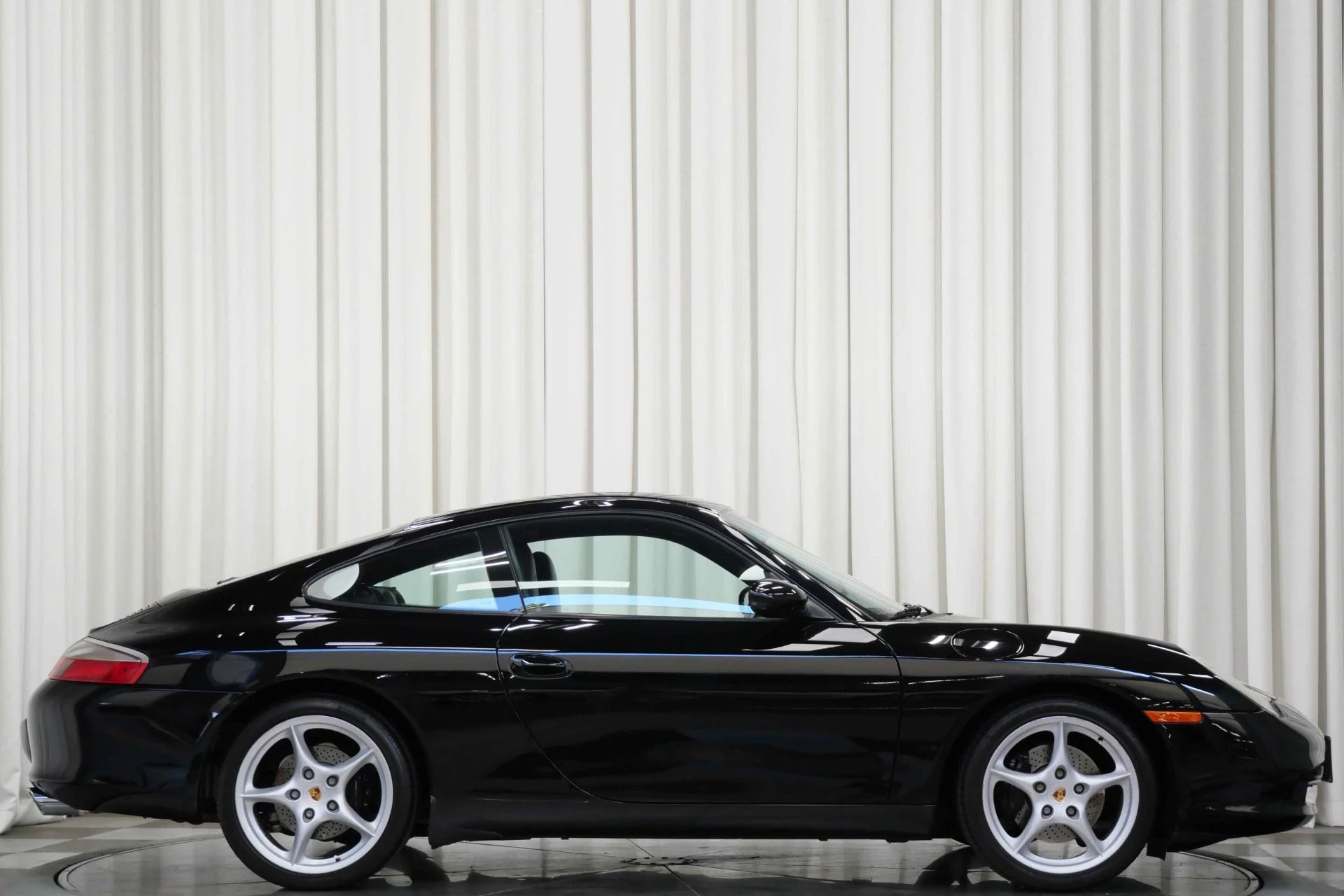 mph001_1333551887_Used_2003_Porsche_911_Carrera_1758033613_cd0e921b09